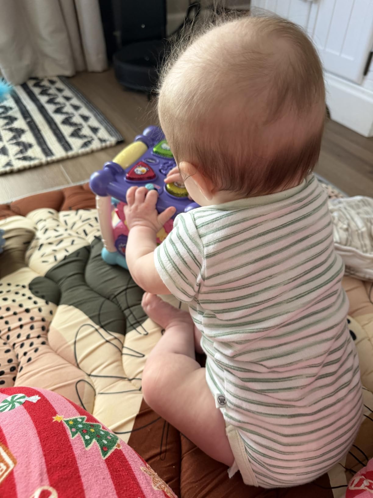 VTech Busy Learners Activity Cube, Purple customer photo 1