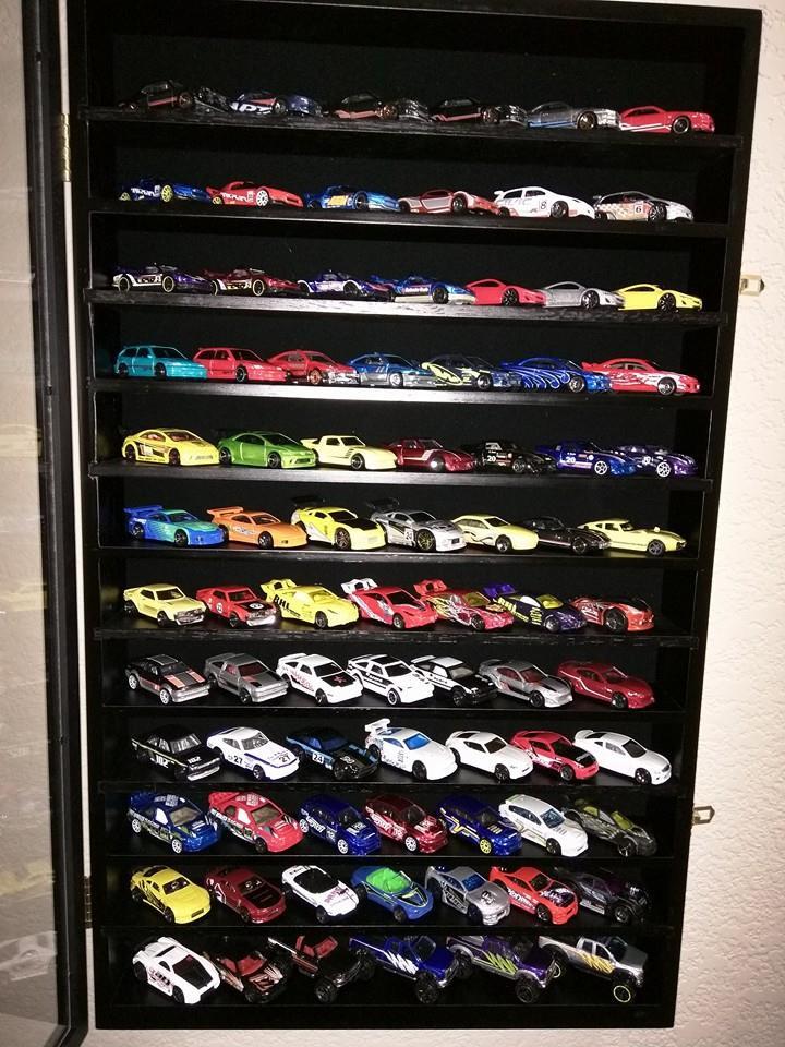 DisplayGifts Toy Cars Wheels Matchbox Model Diecast Display Case Cabinet Also fit N Scale Model Trains UV Protection 1/64-1/43 Scale High Transparency Hot Design (Black Finish) customer photo 1