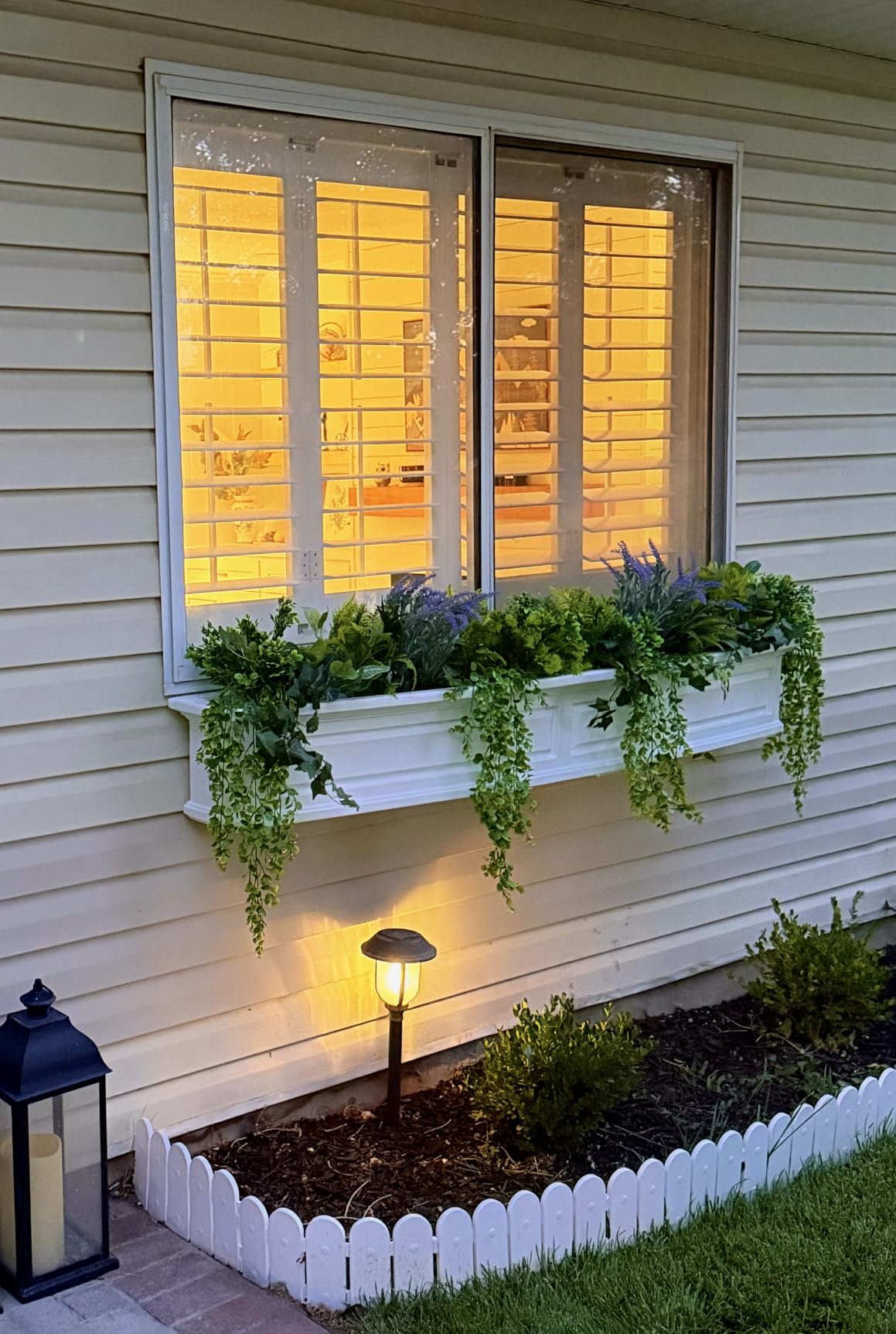 Mayne Nantucket 36in Self-Watering Rectangular Window Box Planter, Black customer photo 2