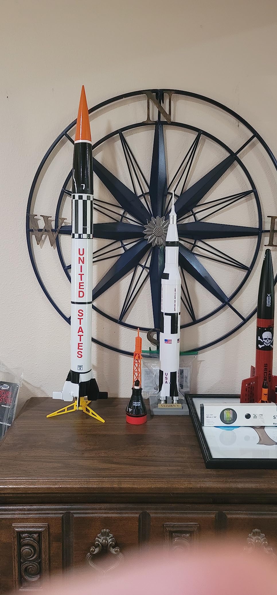 Estes 1921 Mercury Redstone Rocket-Building Kit, Advanced Flying-Rocket-Model Kit for Ages 10+ customer photo 2
