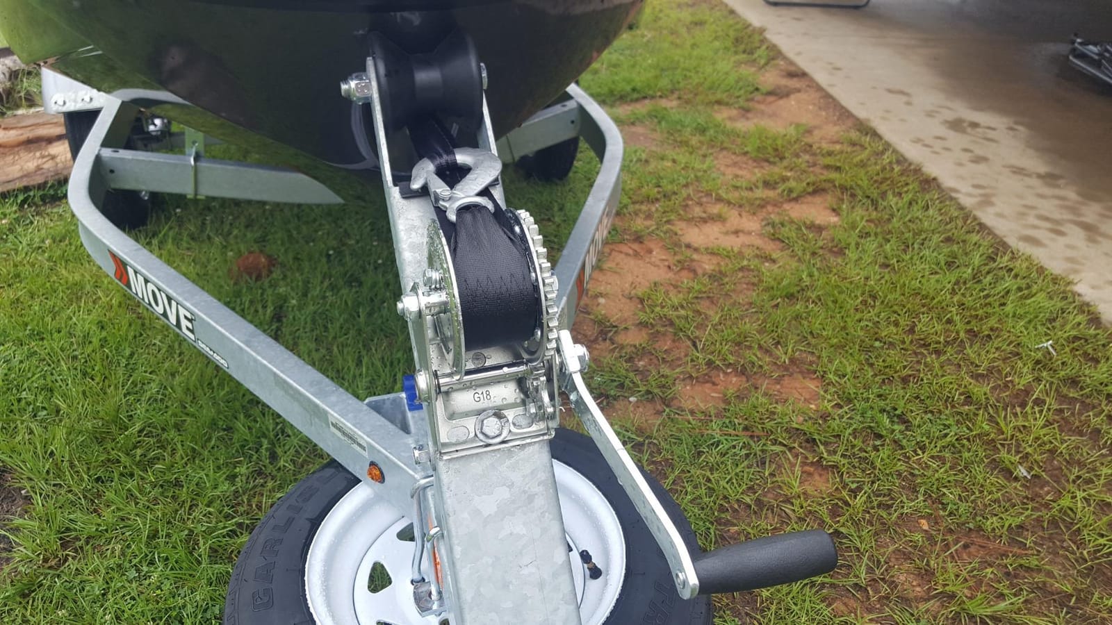 CURT 29423 Manual Hand Crank Boat Trailer Winch, 900 lbs Capacity, 6-1/2-Inch Handle, 3.25:1 Gear Ratio, CLEAR ZINC customer photo 2