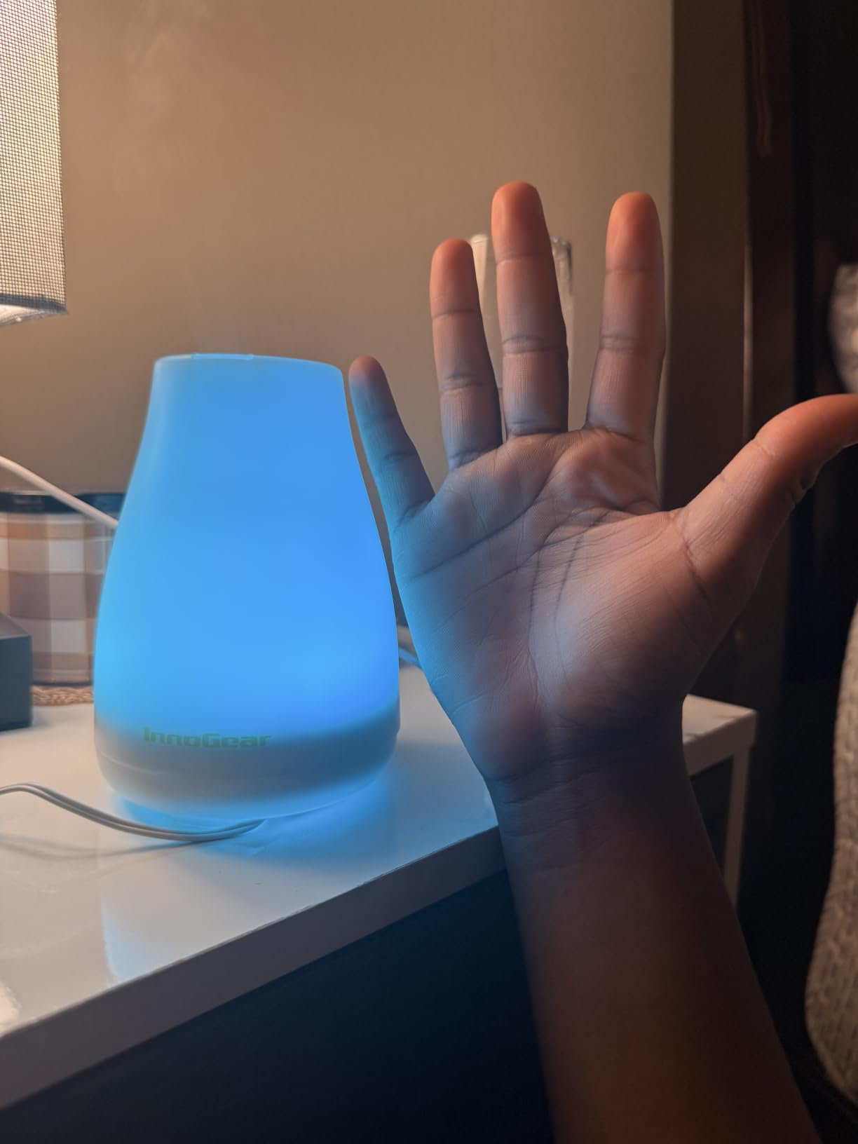 InnoGear Essential Oil Diffuser Ultrasonic Diffusers for Home, Basic White | 100ml, Small Humidifier, Cool Mist, Aromatherapy, Run up to 8hrs, Waterless Auto Off, 7 Lights, Living Room, Quiet, Bedroom customer photo 2