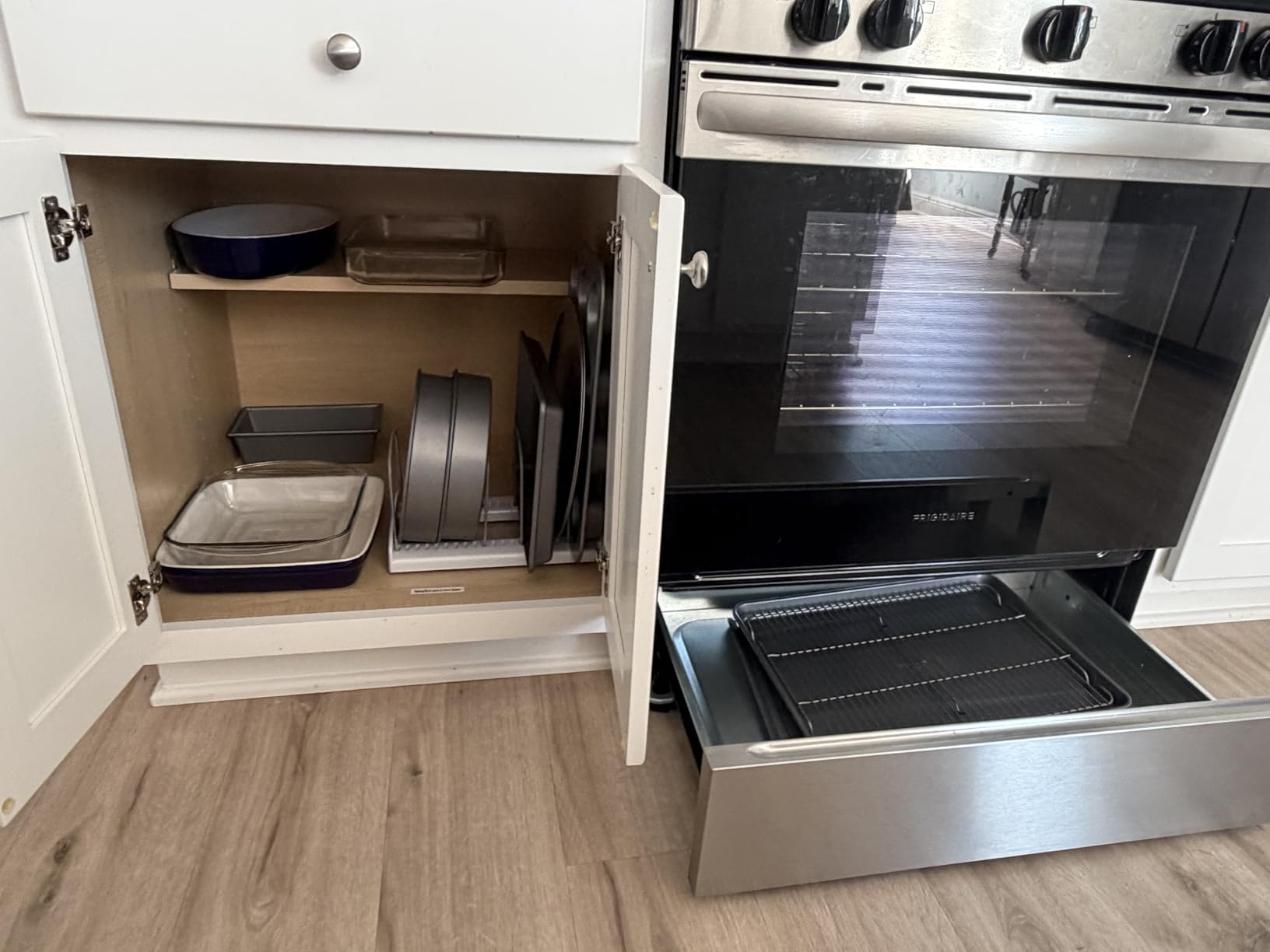 YouCopia StoreMore Bakeware Rack, Adjustable Dividers, Baking Pan Organizer customer photo 1