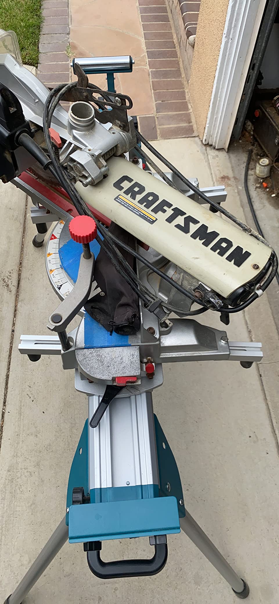 Makita WST06 Compact Folding Miter Saw Stand customer photo 2