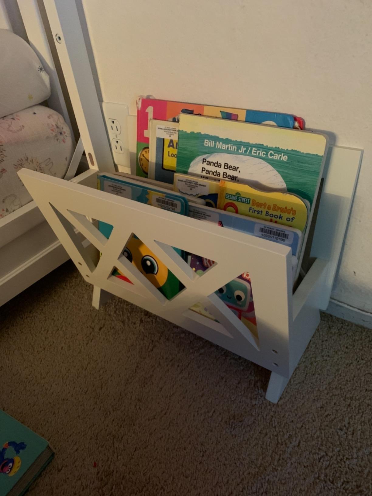 Frenchi Home Furnishing Contemporary Magazine Rack, White (Wood Construction) customer photo 1