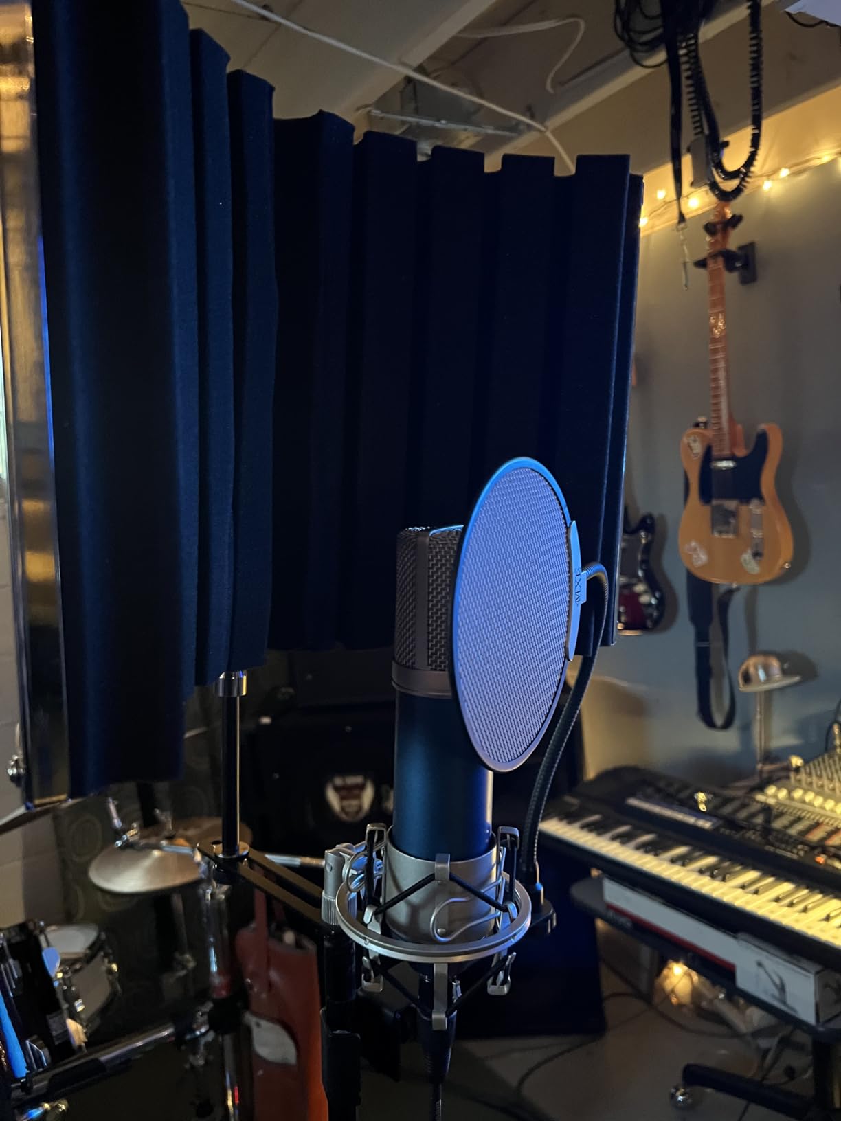 LyxPro VRI-30 Sound Absorbing and Vocal Booth Recording Microphone Isolation Shield Panel for Home Office and Studio Portable & Foldable Stand Mount Adjustable customer photo 1