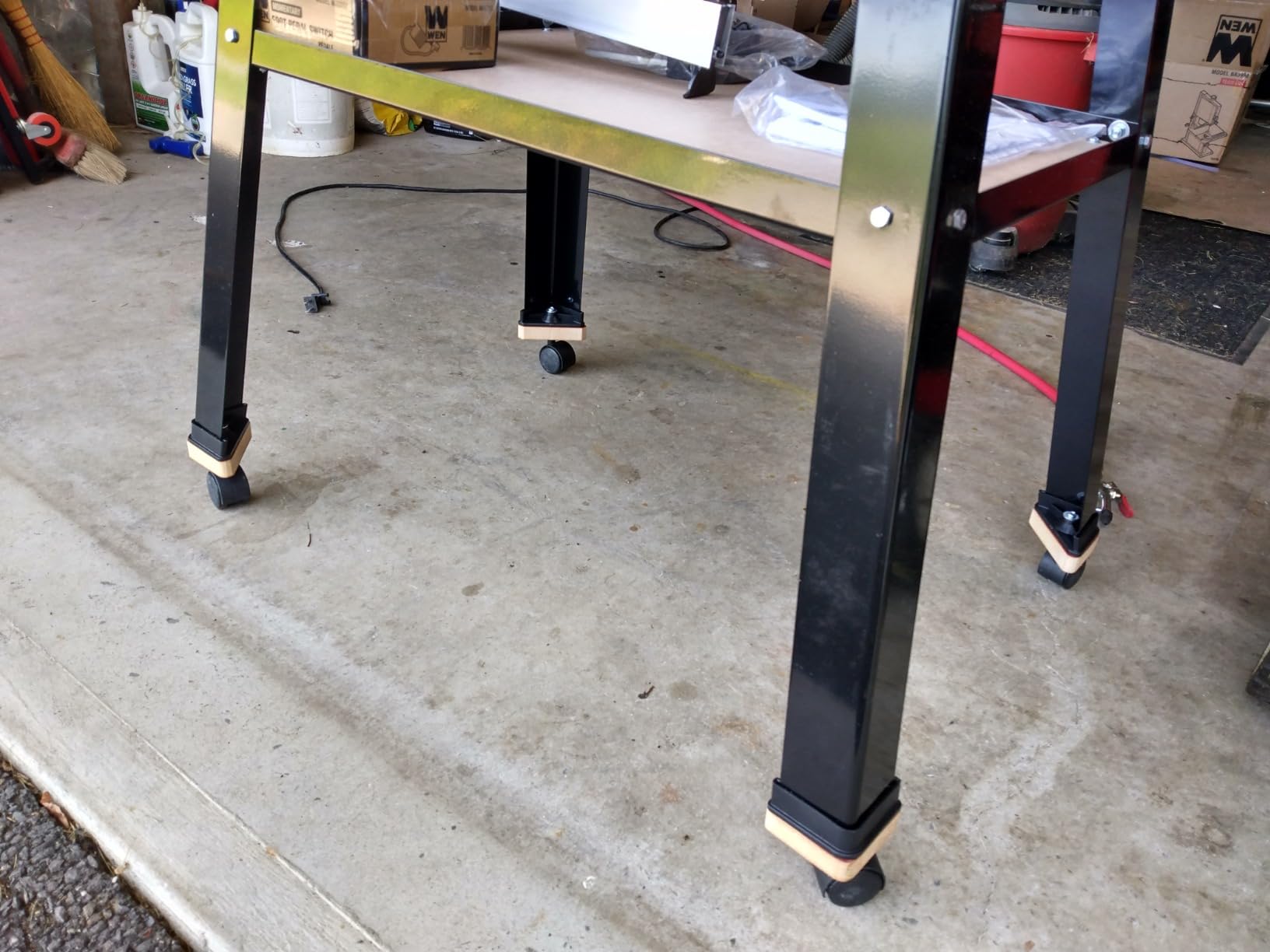 POWERTEC Tool Stand, MDF Split Top Expands to 20