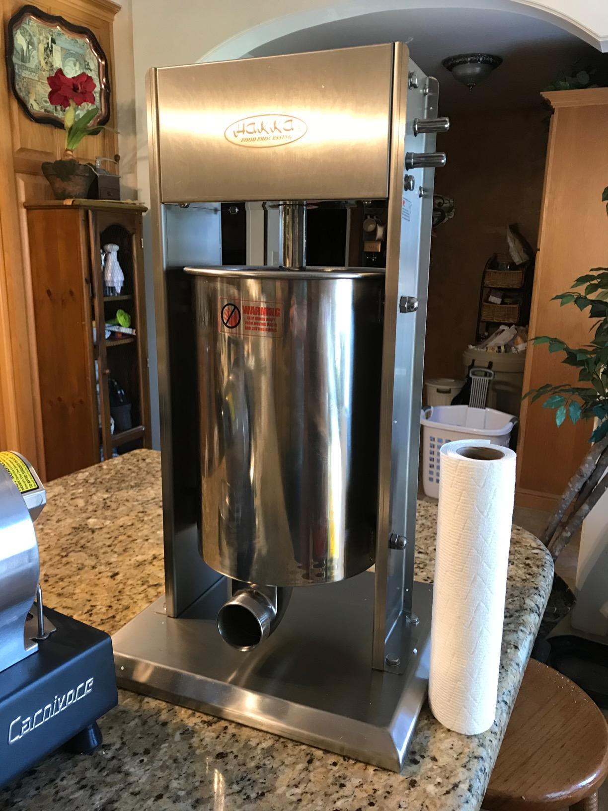 Hakka 15L/32LB Sausage Stuffer, Vertical Sausage Maker and Sausage Filler with 4 Sttuffing Tubes (15L) customer photo 2