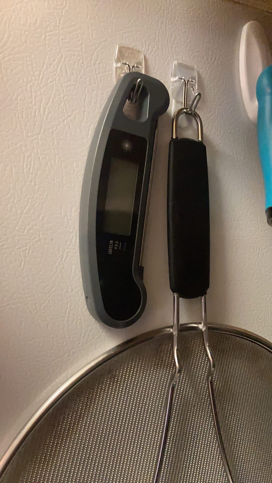 Lavatools Javelin PRO Classic Ultra-Fast 2-Second Professional Digital Instant Read Meat Thermometer for Grill and Cooking, Auto-Rotating Backlit Display, IP65 Water Resistant - Olive customer photo 1