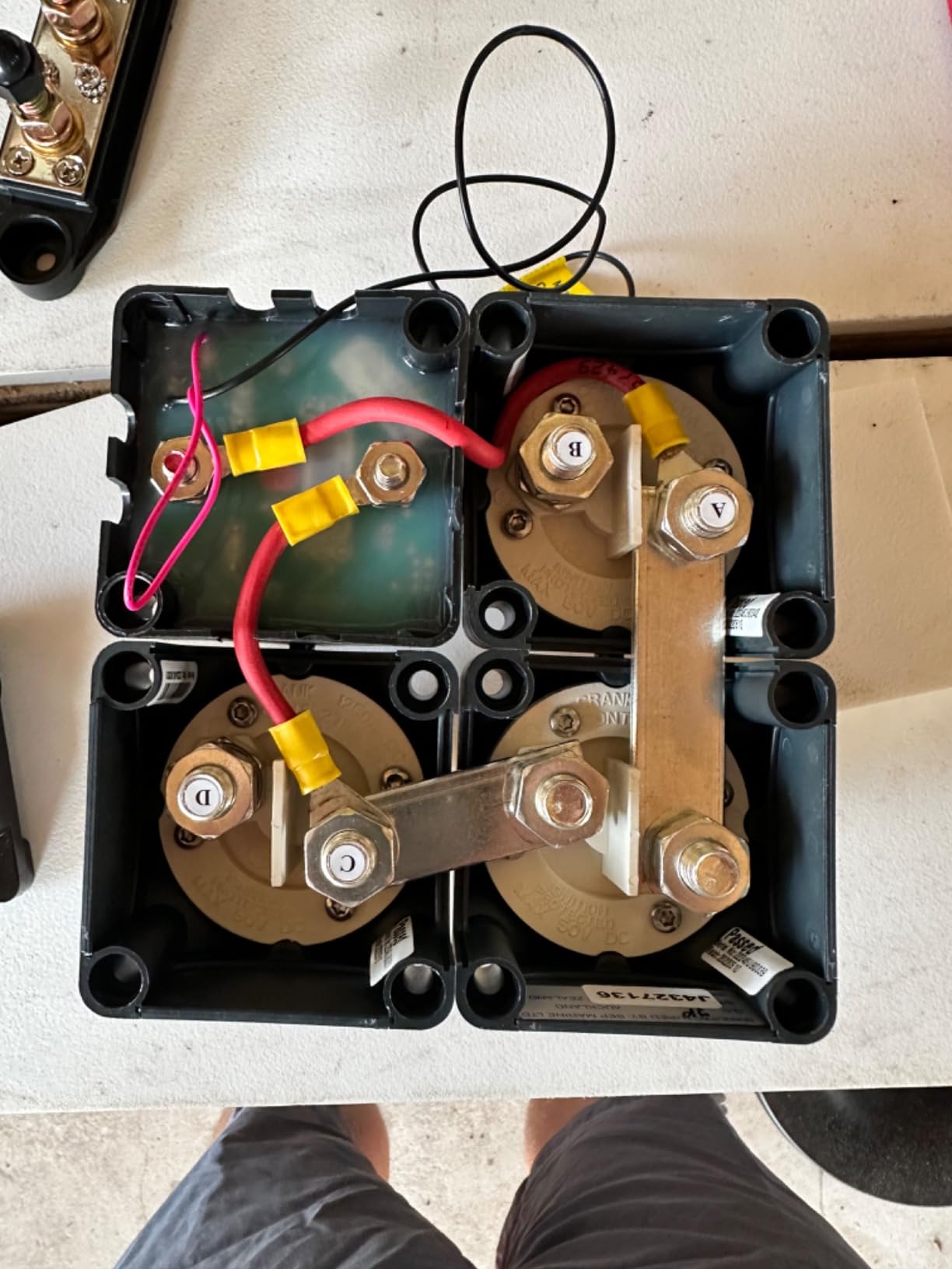 BEP 716-SQ-140A-DVSR Square Battery Distribution Cluster for Single Engine with Two Battery Banks customer photo 2