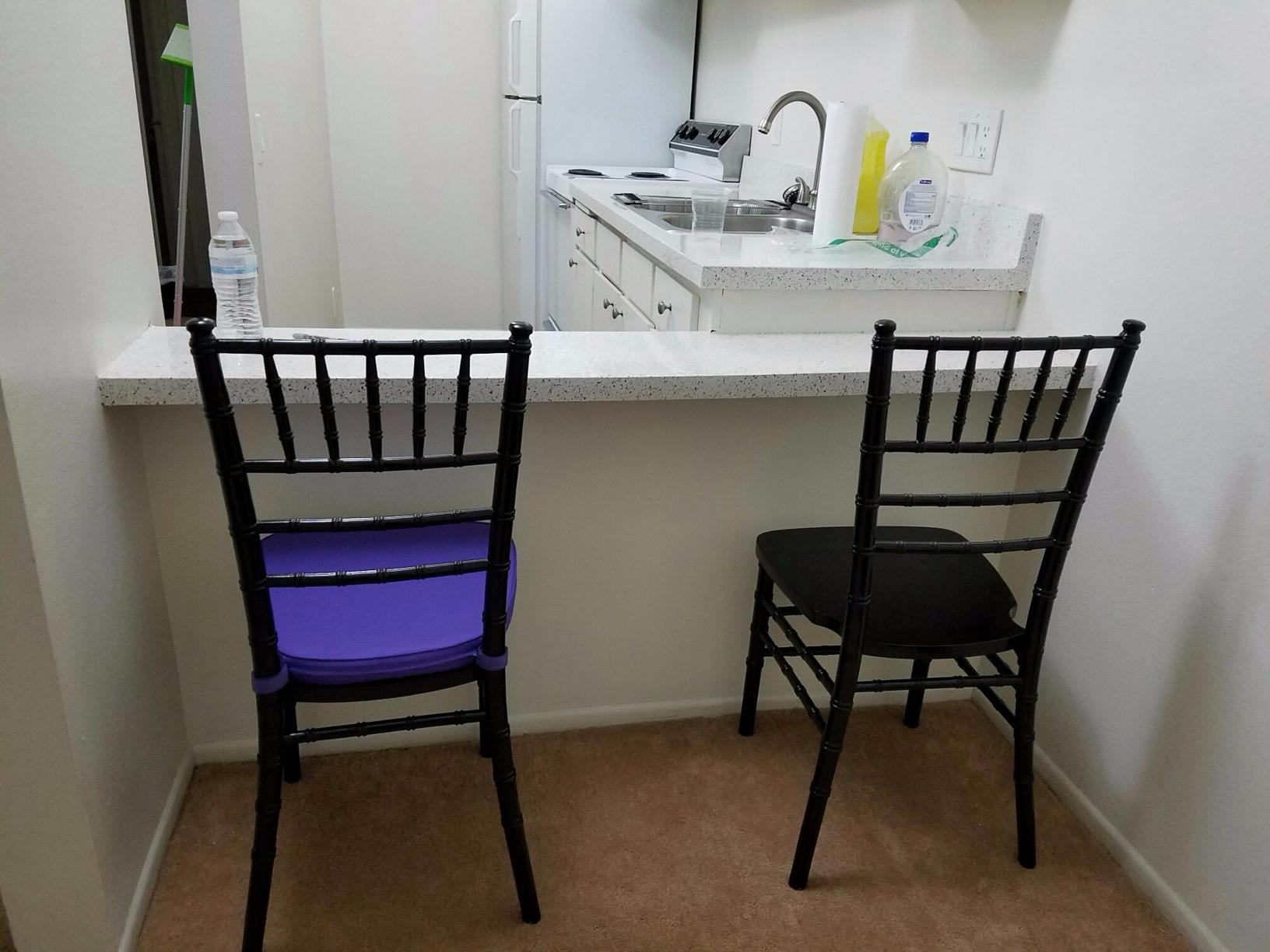 Flash Furniture Hercules Series Chiavari Chairs for Formal Events and Banquets, Commercial/Residential All-Occasion Event Chairs, Set of 2, Gold | Weddings And Parties, Durable Resin, Easy To Clean customer photo 2