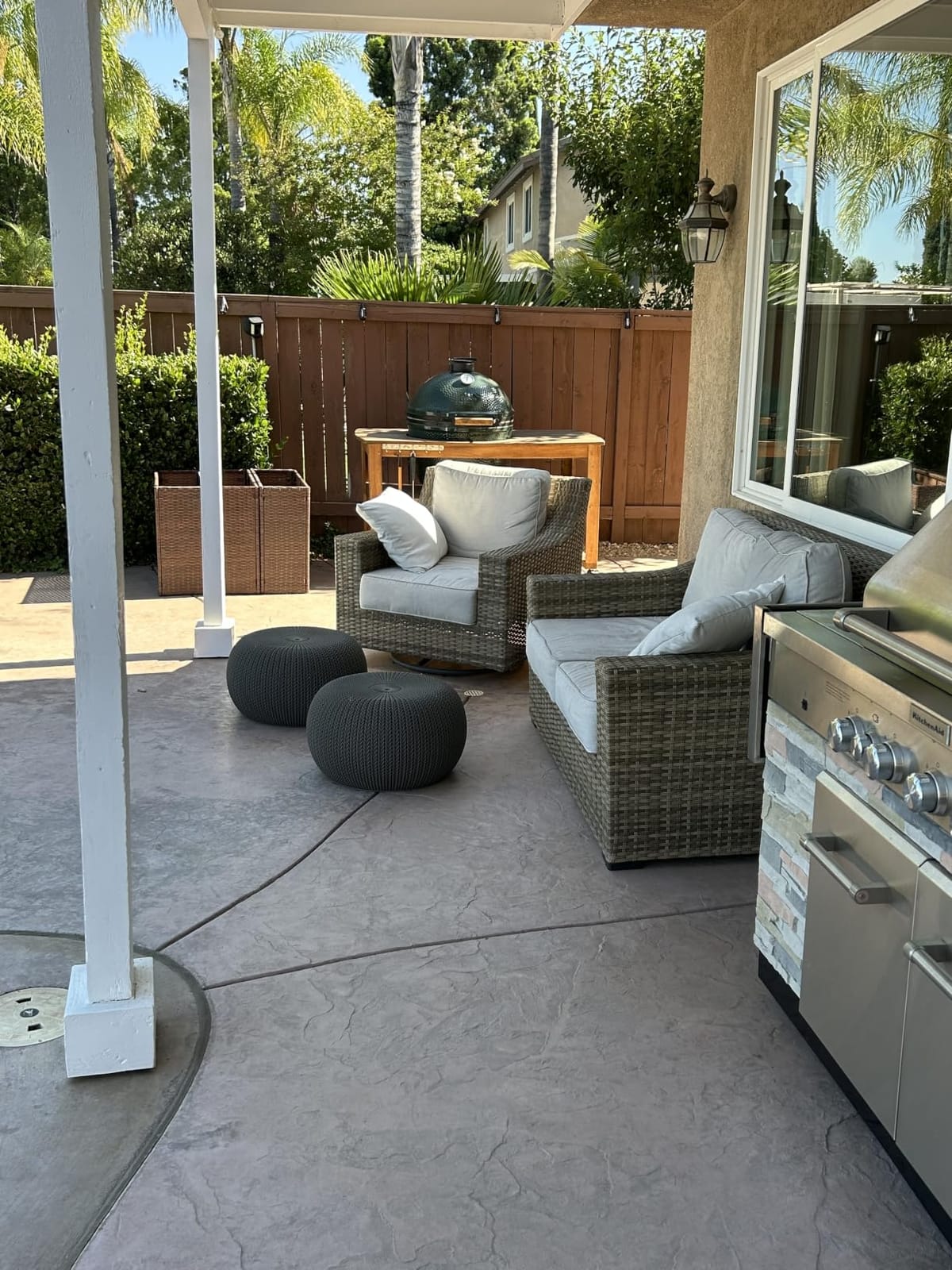 Keter Urban Knit Pouf Ottoman Set of 2 with Storage Table for Patio and Room Décor - Perfect for Balcony, Deck, and Outdoor Seating, Misty Blue & Taupe customer photo 2