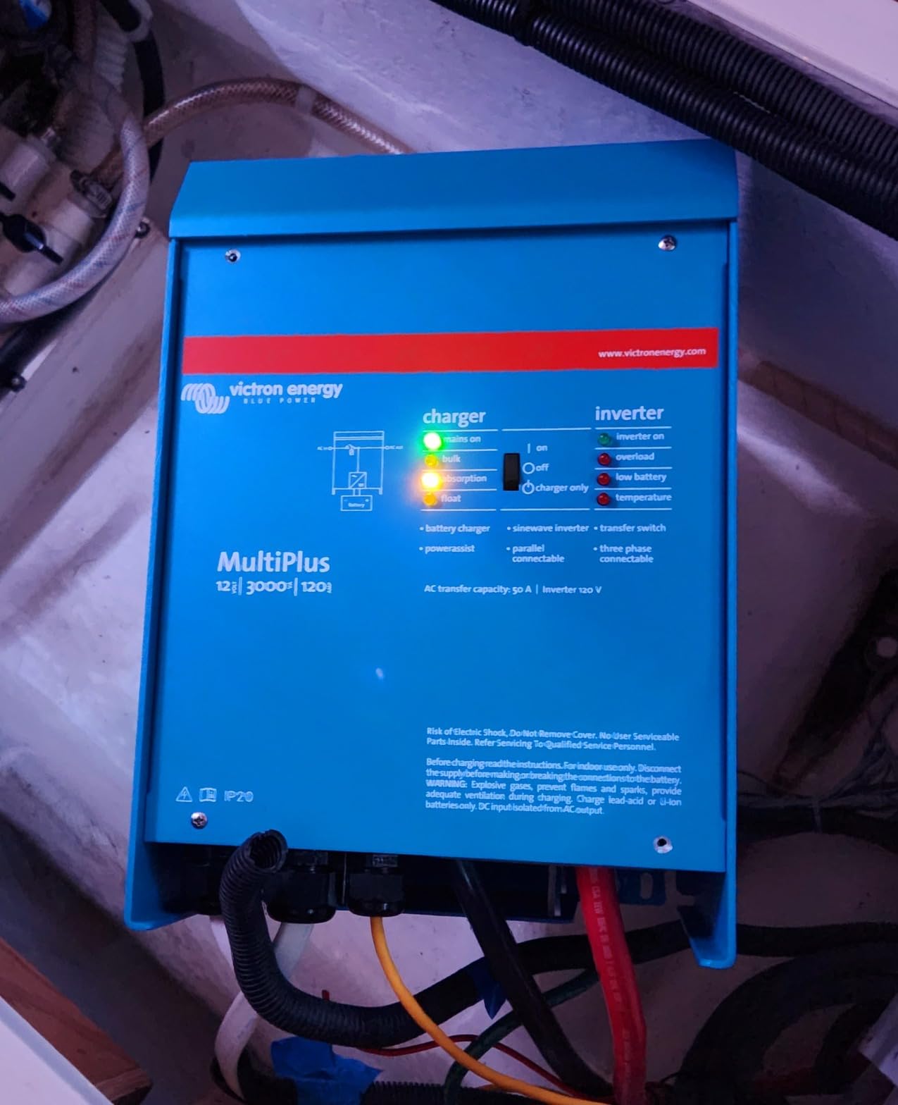 Victron Energy MultiPlus Power Inverter 3000VA 12-Volt | Pure Sine Wave Inverter Charger for 120 amp Battery, with PowerAssist Technology customer photo 2