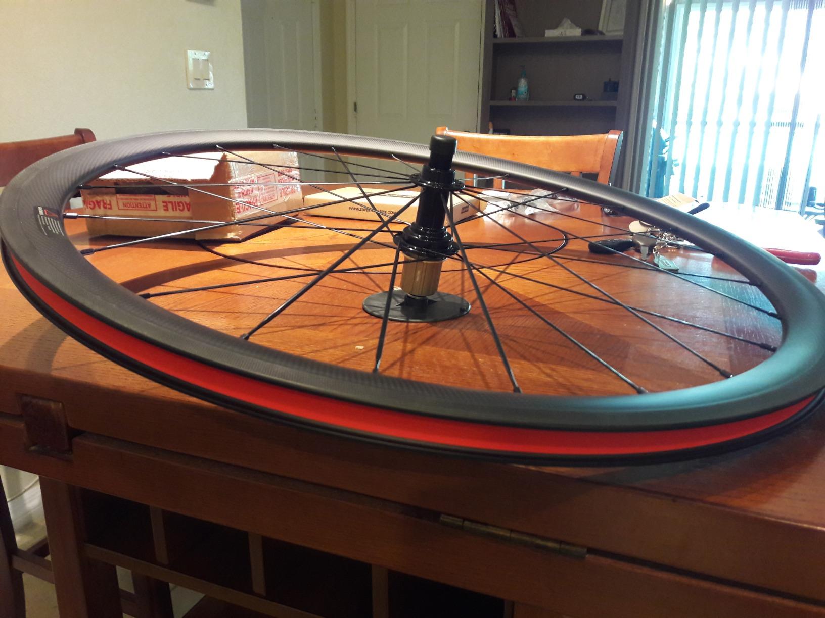SunRise Bike 1 Pair of Road Bike Carbon 700C Clincher Wheelset Super Light Bicycle Wheels 38mm Depth (fit for Shimano Cassette) customer photo 1