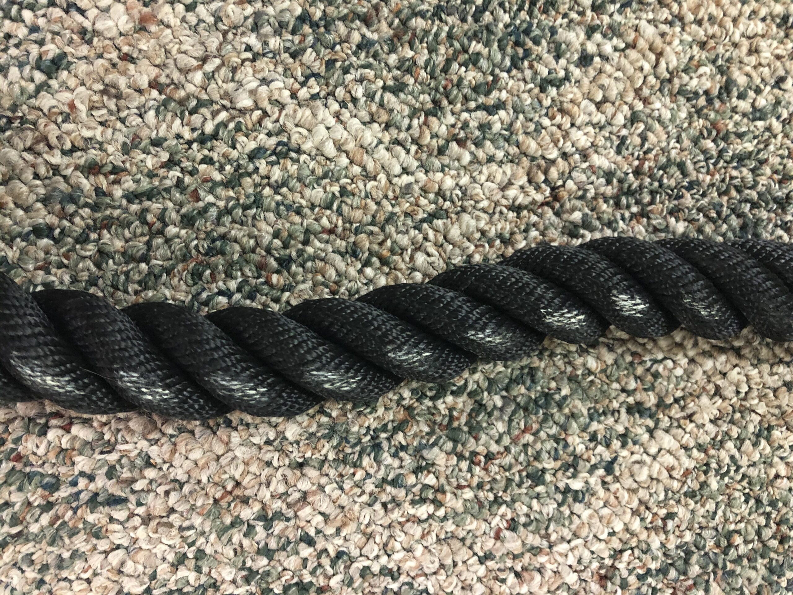 Titan Fitness Battle Rope 30ft x 1.5in, Poly Dacron Heavy Rope for Home Gym Conditioning Workouts, Cross-Train, Strength Training Exercises customer photo 1