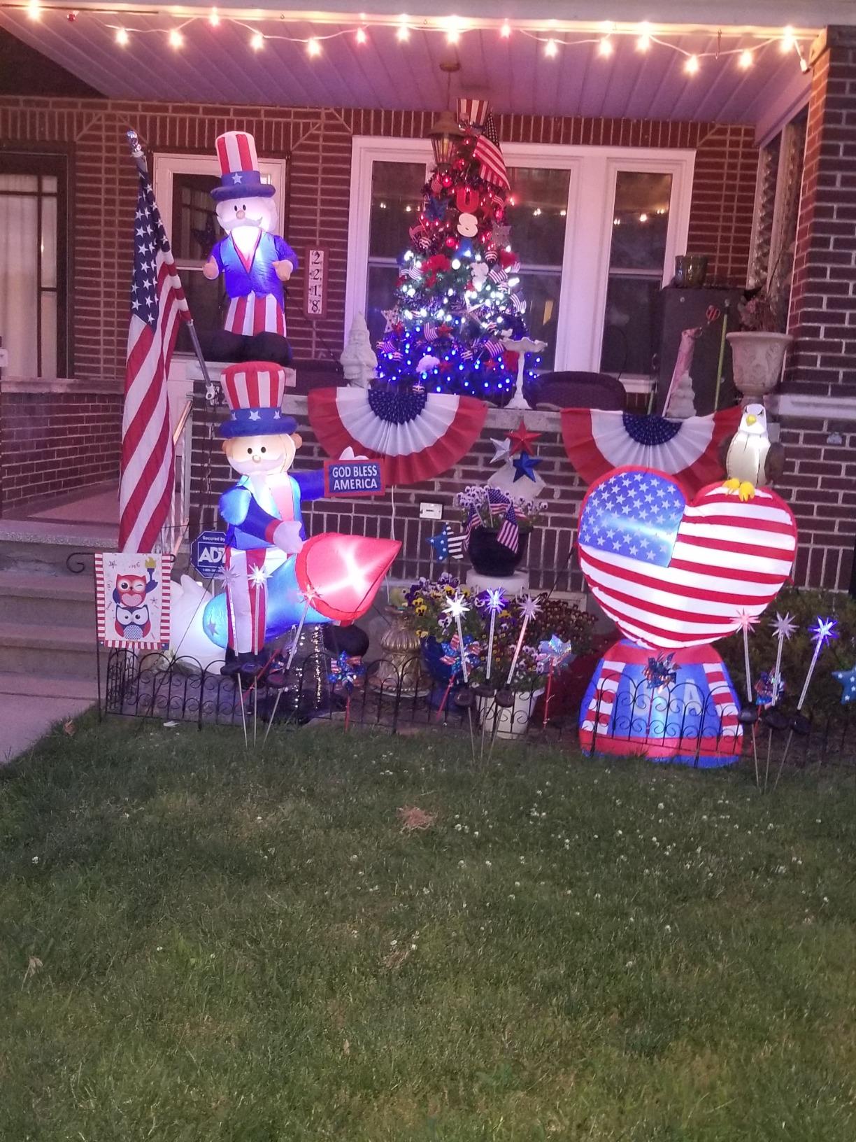 5 Foot Tall Patriotic Independence Day 4th of July Inflatable | Love Heart with American Flag and Bald Eagle, Pre-Lit LED Lights, Outdoor Indoor, Lawn Yard Holiday Decoration customer photo 1