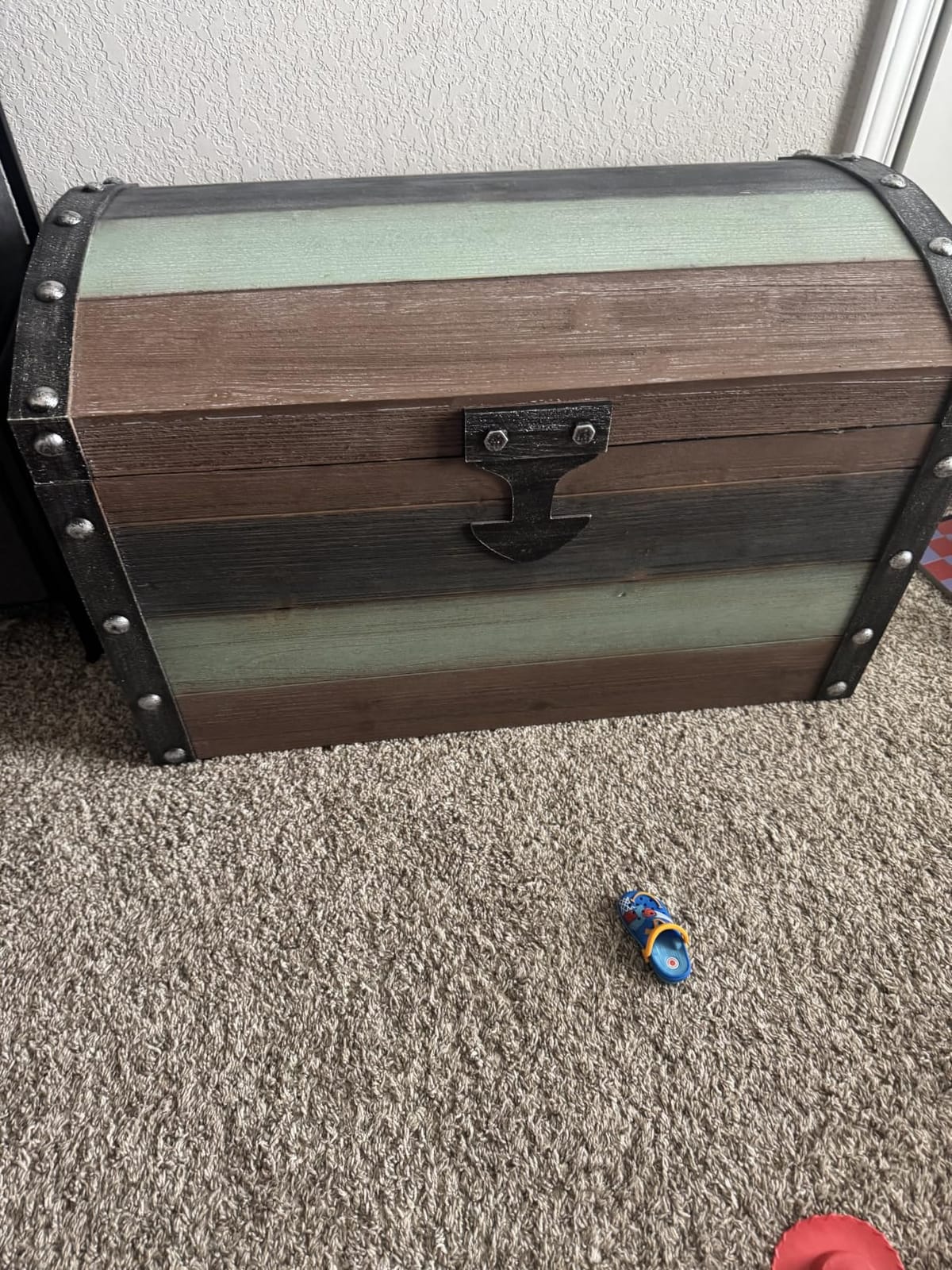Household Essentials Victorian Style Decorative Trunk in Chinese Fir Wood with Metal Accents, Natural customer photo 1