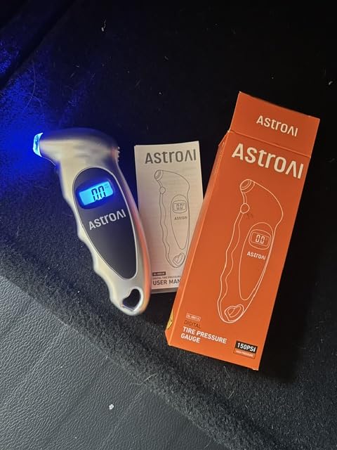 AstroAI Digital Tire Pressure Gauge 150PSI, ±1PSI Accuracy for Car Truck | Industrial Tire Gauge Calibrated to ANSI B40.7 with 4 Settings for Motorcycle Bikes, Silver customer photo 2