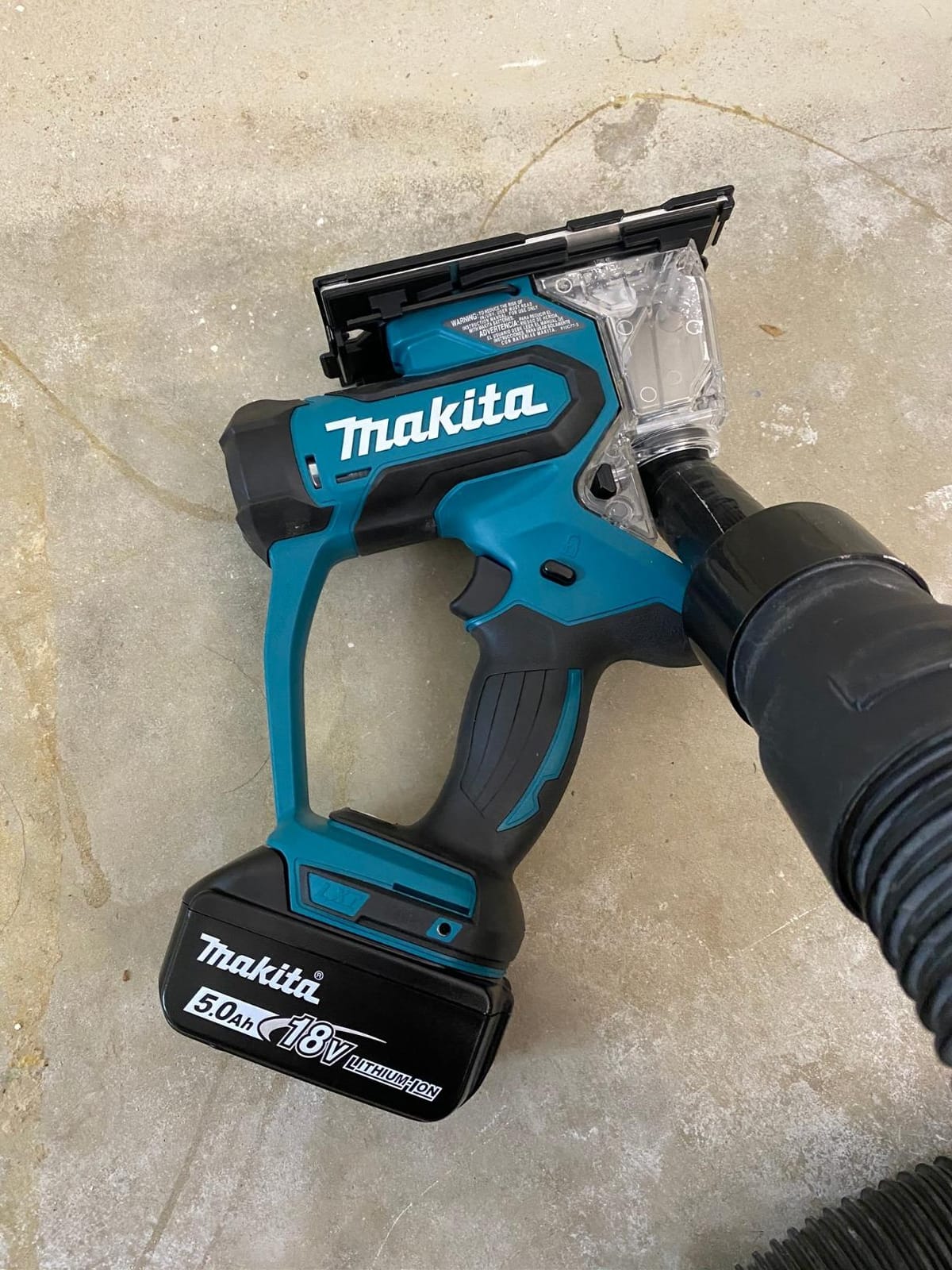 Makita XDS01Z 18V LXT Lithium-Ion Cordless Cut-Out Saw, Tool Only customer photo 1