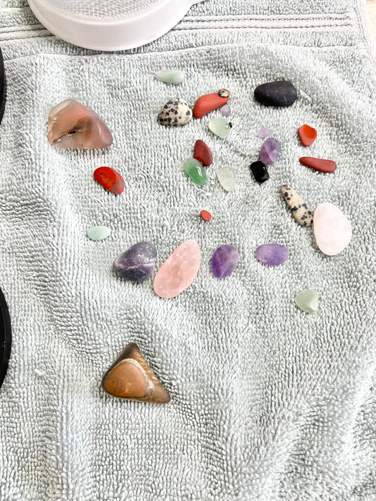 National Geographic Hobby Rock Tumbler Kit for Kids and Adults Ages 8+ | Rough Gemstones, 4 Polishing Grits, Rock Polisher, Geology Science Kit, Rock Tumbling for Kids and Adults, Birthday Gift customer photo 1