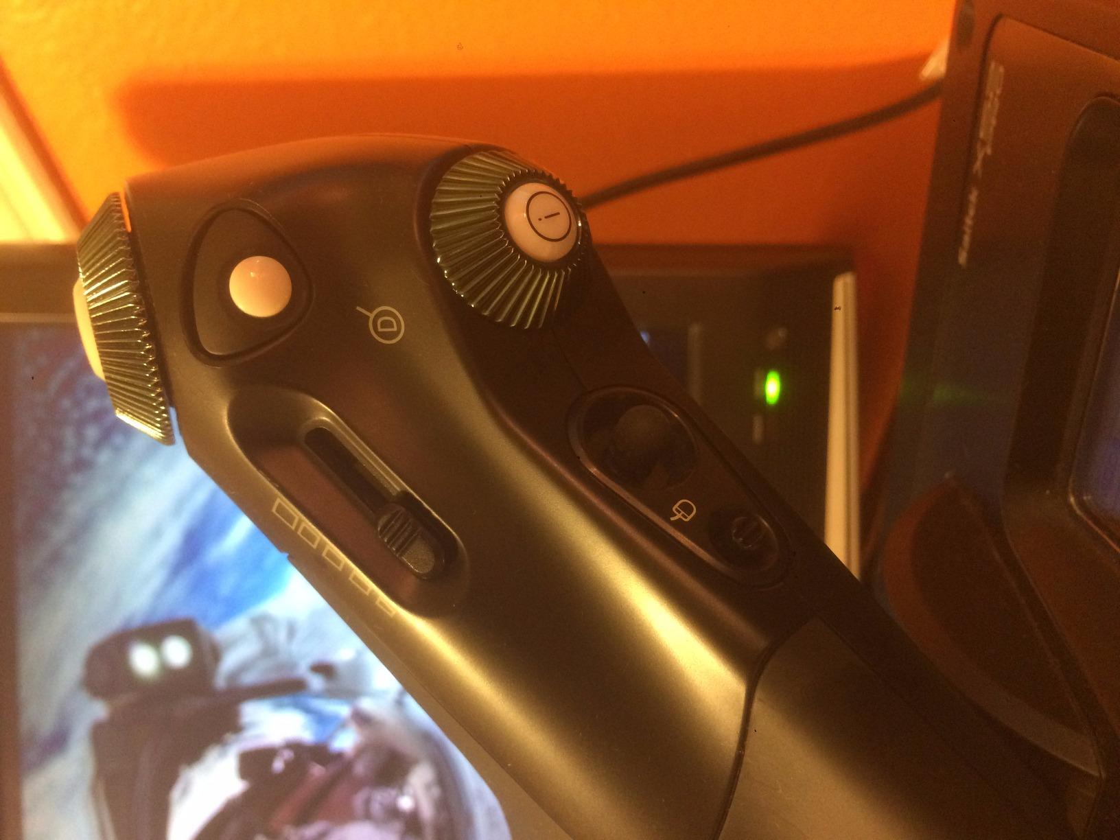 Logitech G Saitek X52 Pro Flight Control System customer photo 2