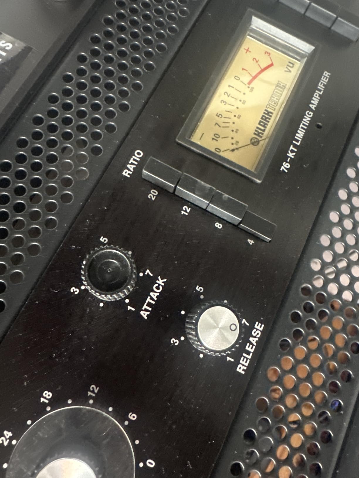 Klark Teknik 76-KT Classic FET-Style Compressor with Class-A Line Level Amplifier and Midas Transformers customer photo 2