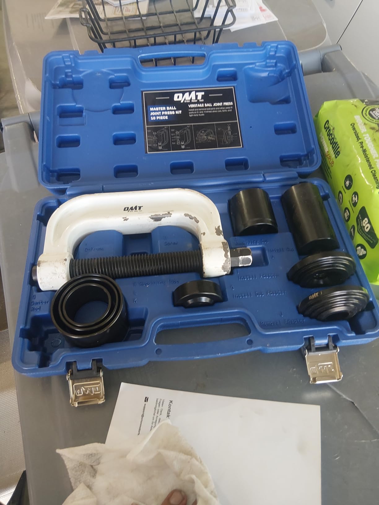 OMT Ball Joint Press Kit, Ball Joint Removal Tool with 4x4 Adapters | Heavy Duty Ball Joint Tools for Most 2WD and 4WD Cars and Light Trucks, Blue C-frame customer photo 1