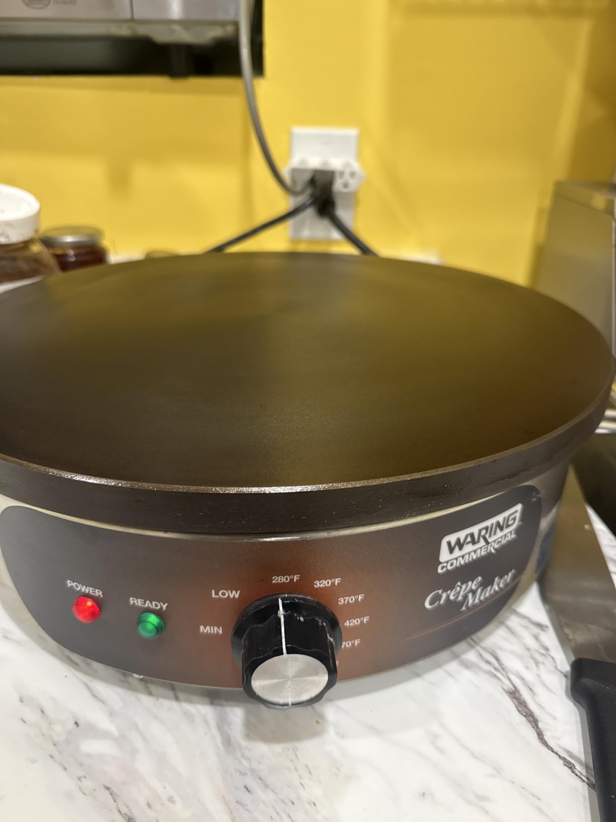 Waring Commercial WSC160X Crepe Maker with 120V & 16
