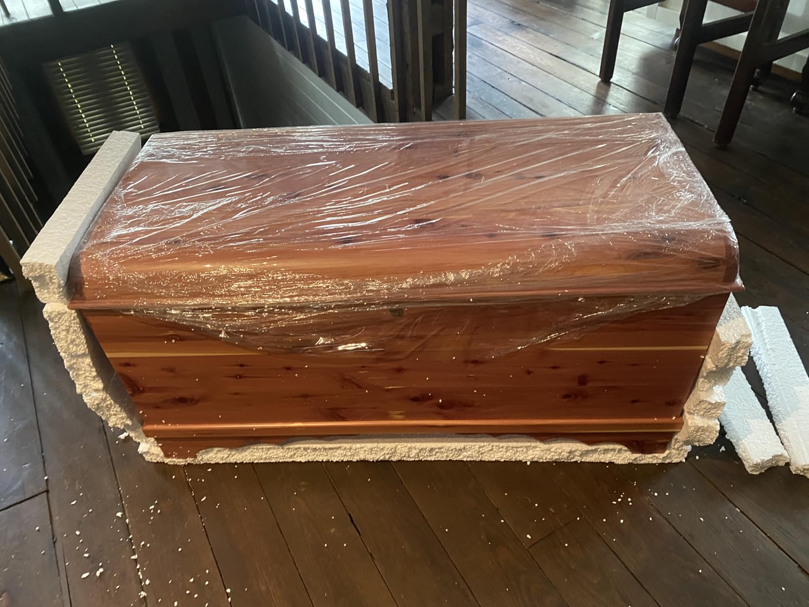 Cedar Hope Chest with Waterfall Top, Amish Made Wooden Storage Trunk Box for Bedroom, Blanket, Clothes, Anti-Slam Hinges and Lock, 46