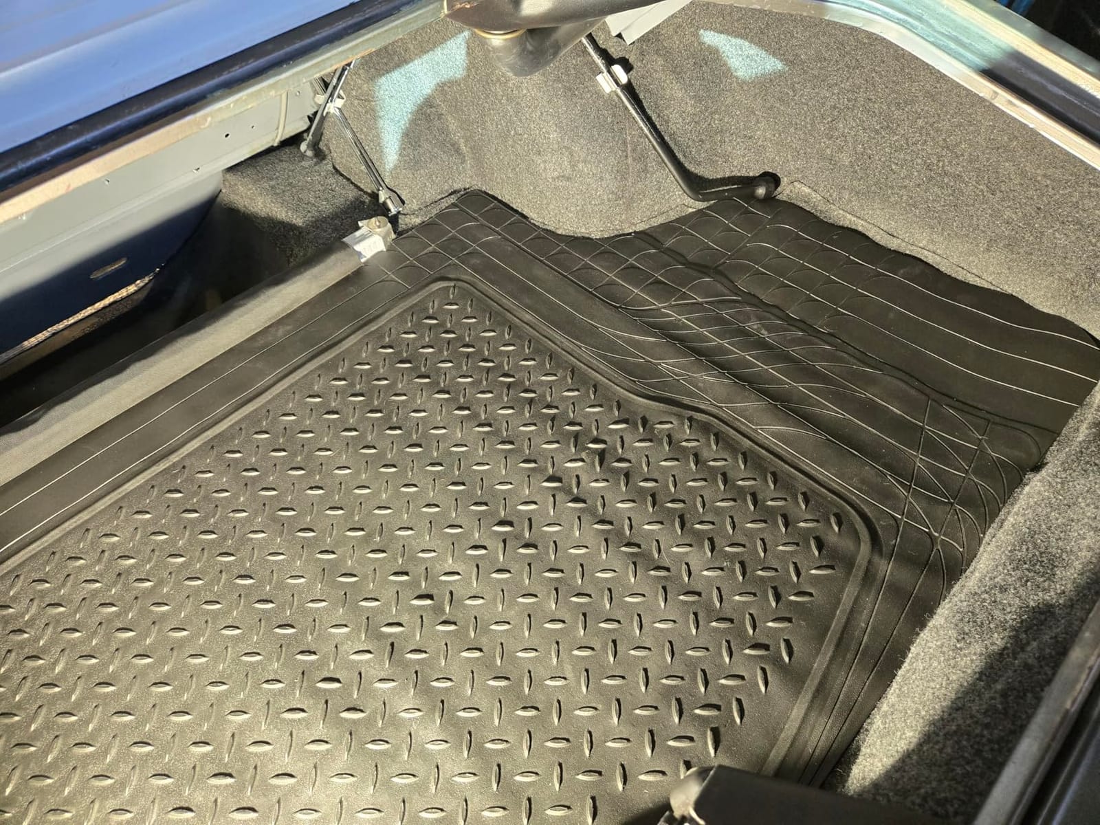 PIC AUTO Heavy Duty Cargo Liner, Trimmable All-Weather Rubber Trunk Mat for Cars, SUVs, Vans & Trucks, Anti-Slip Backing, Durable Protection, Large, Black customer photo 1