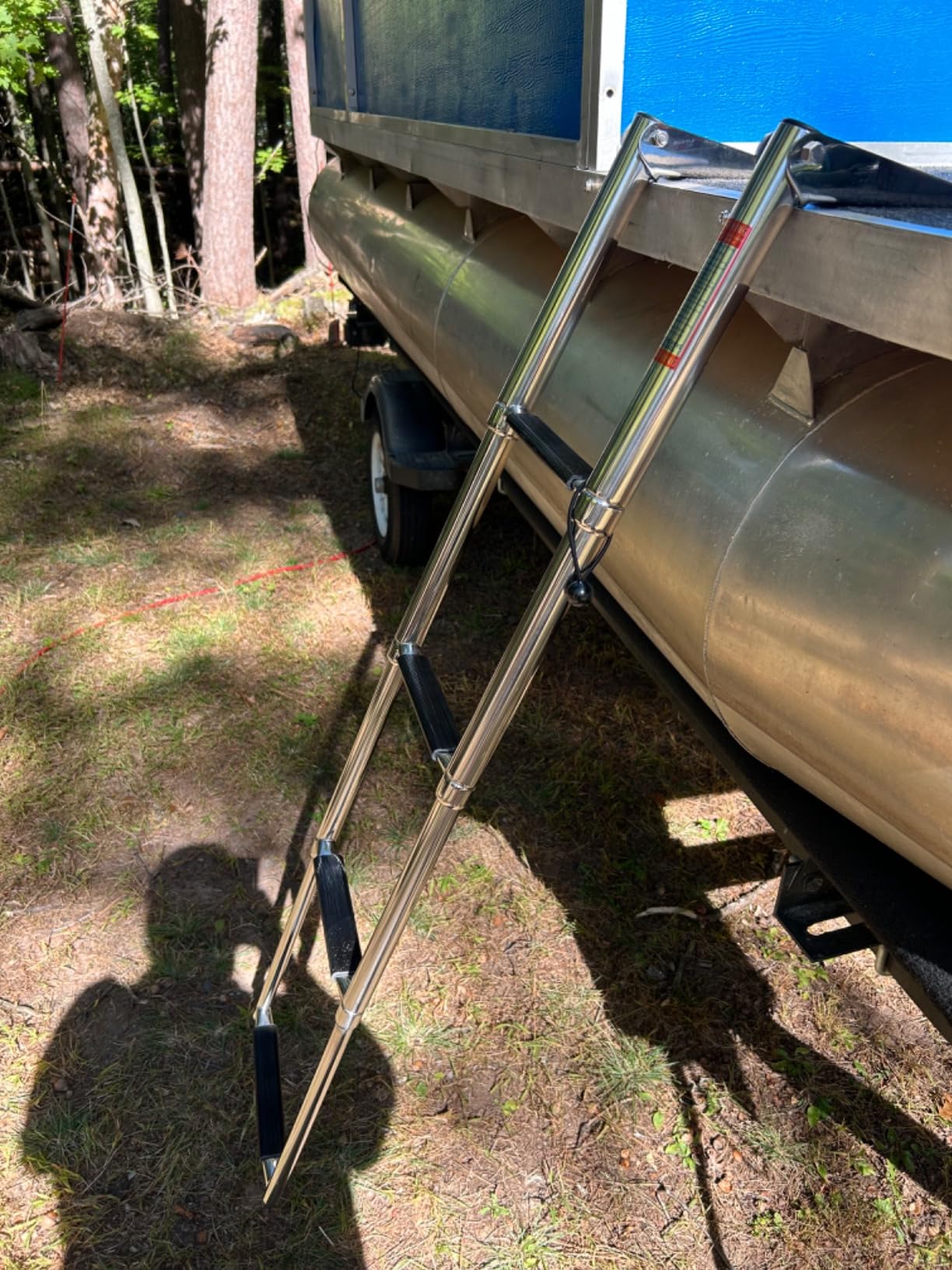4 Step Boat Ladder, Stainless Steel Telescopic 4 Step Pontoon Boat Ladder, Extendable Dock Ladder for a Pontoon, Max. Load 900 Pound Capacity Marine Telescoping Ladder for Boat Yacht customer photo 2