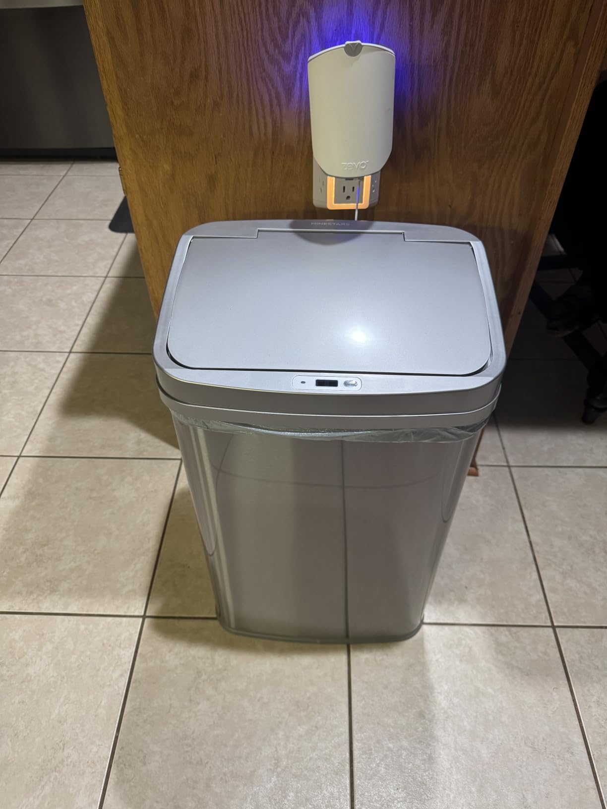 Ninestars 13 Gallon Automatic Trash Can, 50L Touchless Motion Sensor Garbage Can with Odor-Sealing Lid, Rectangular Stainless Steel, Silver Trim customer photo 2