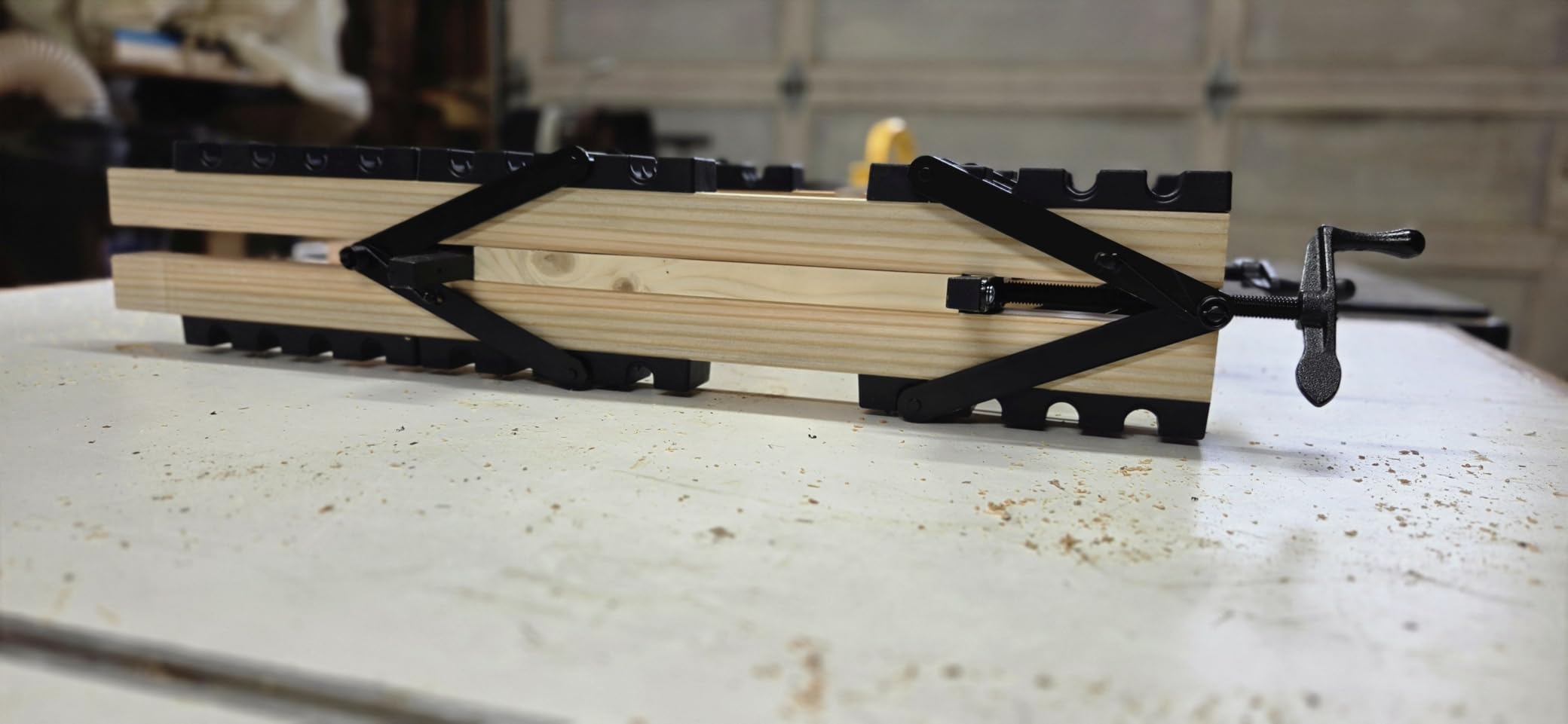 Peachtree Woodworking Supply 2 Pack of 4 Way Pressure Clamps - Clamping Panels From All Four Directions customer photo 2