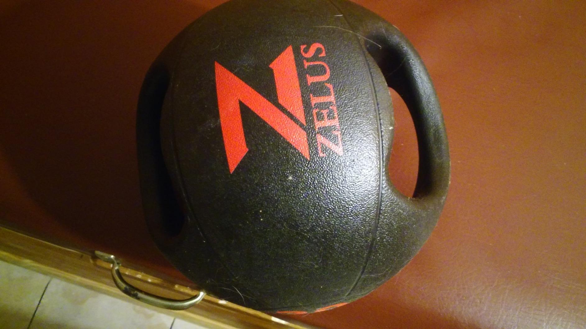 ZELUS Medicine Ball with Dual Grip | 10/20 lbs Exercise Ball | Weight Ball with Handles | Textured Grip Exercise Ball | Strength Training | Core Workouts customer photo 1