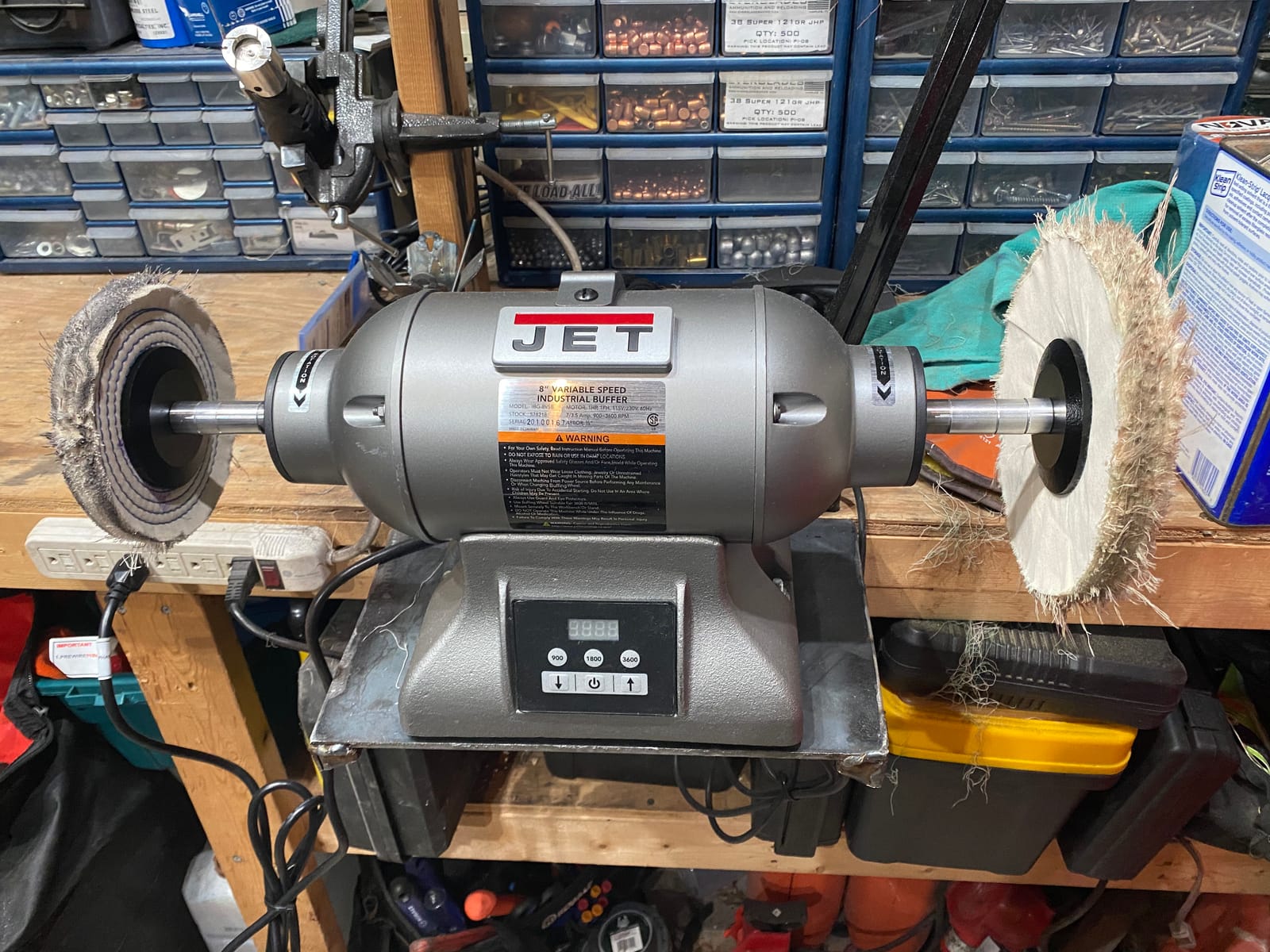 JET 8-Inch Industrial Bench Buffer, Variable Speed, 1 HP, 115/230V 1Ph (IBG-8VSB) customer photo 1