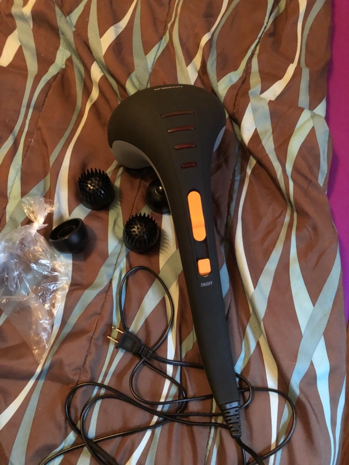 HANGSUN Handheld Neck Back Massager for Pain Relief Deep Tissue, Double Head Full Body Percussion Massage MG400 for Shoulder, Leg, Foot, Muscles customer photo 1