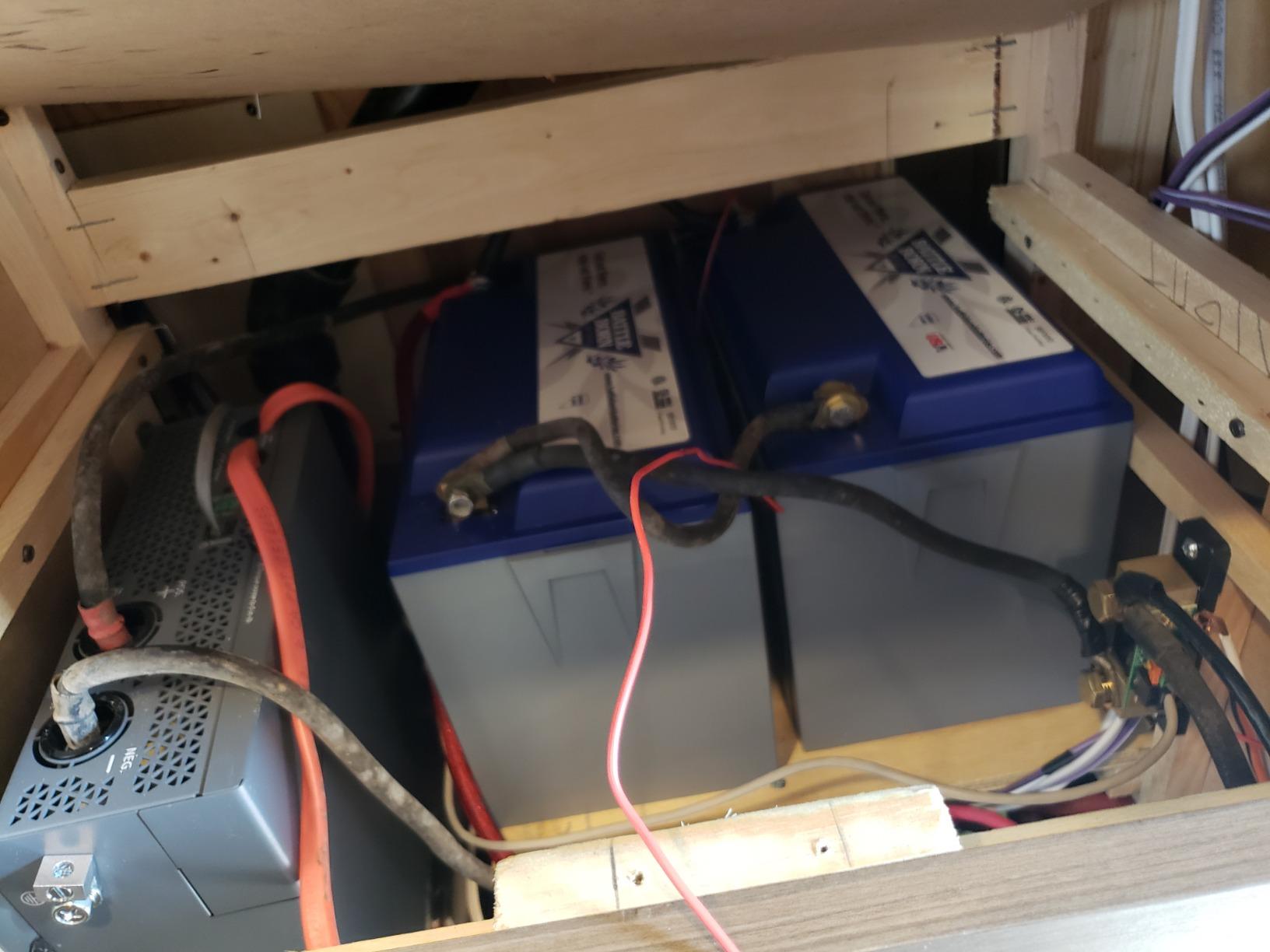 Xantrex Freedom XC 2000 817-2080 Power Inverter customer photo 2