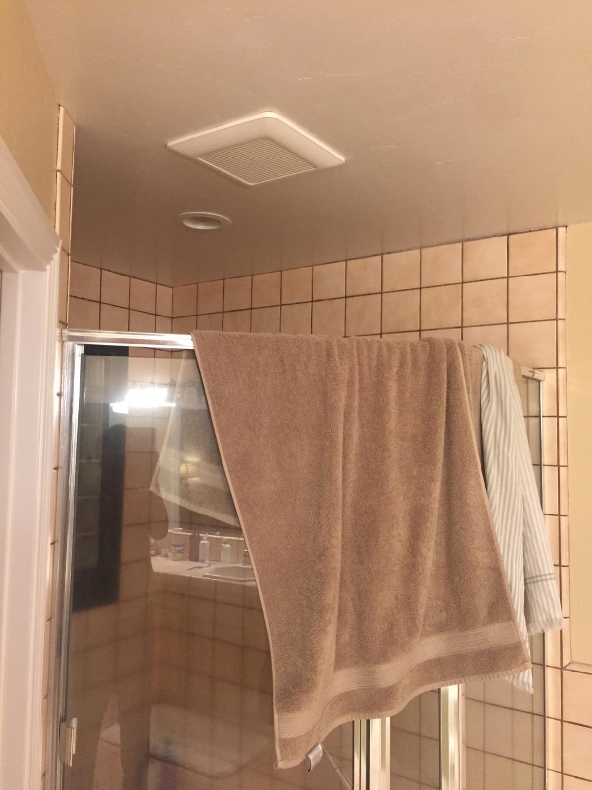 Panasonic FV-1115VQ1 WhisperCeiling DC Pick-A-Flow Bathroom Exhaust Fan, 110-130-150 CFM customer photo 1