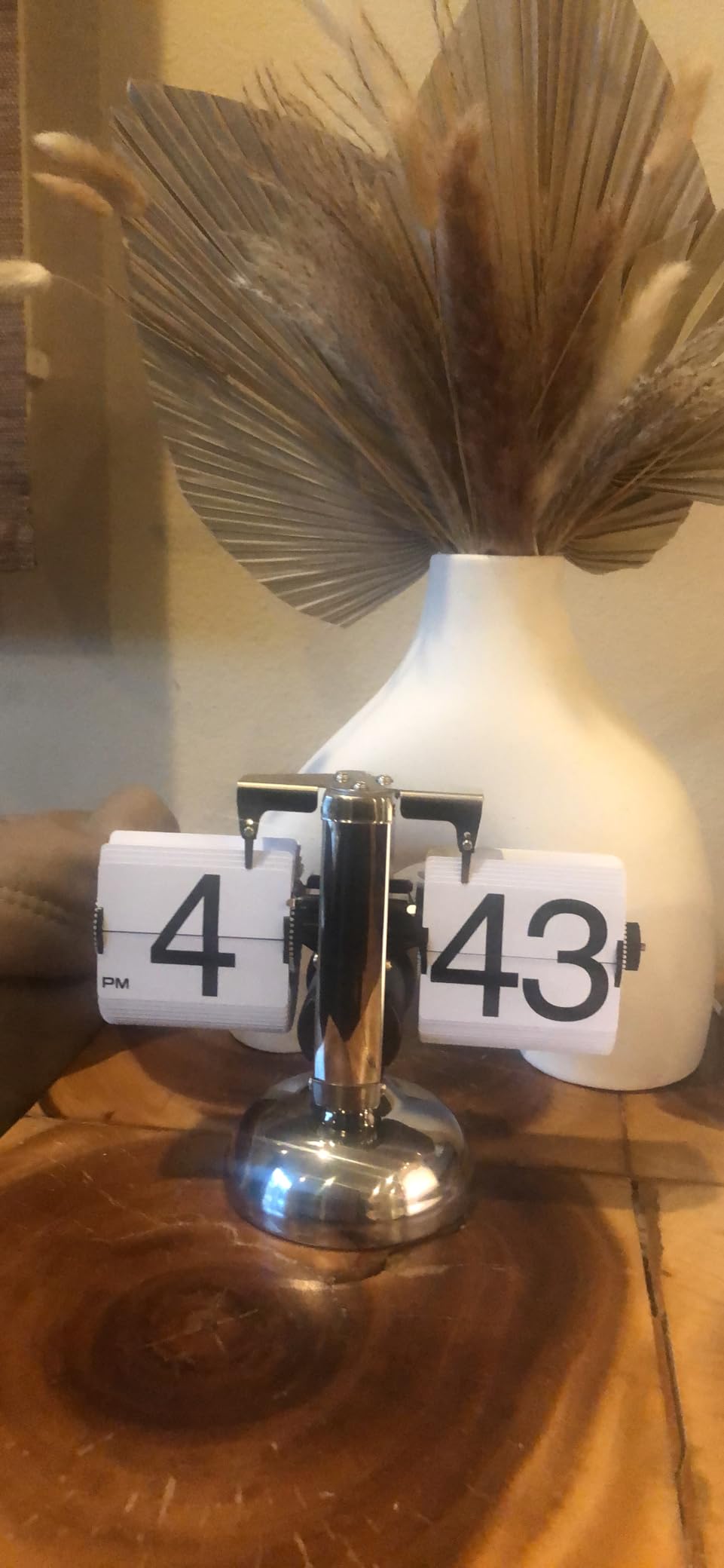 Betus Flip Desk Clock - Mechanical Retro Style - Digital Display Battery Powered - Home & Office Décor 8 x 6.5 x 3 Inches (White) customer photo 2