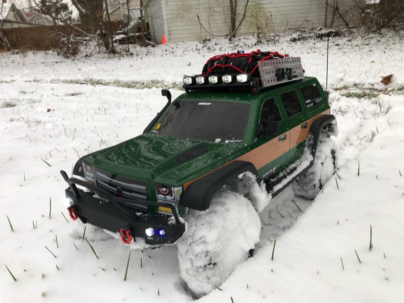 Redcat Racing Everest GEN7 Pro 1/10 Scale RC Rock Crawler - 4WD RTR RC Truck with Realistic Scale Accessories, Waterproof Electronics, Battery & Charger, Green RC Crawler customer photo 1