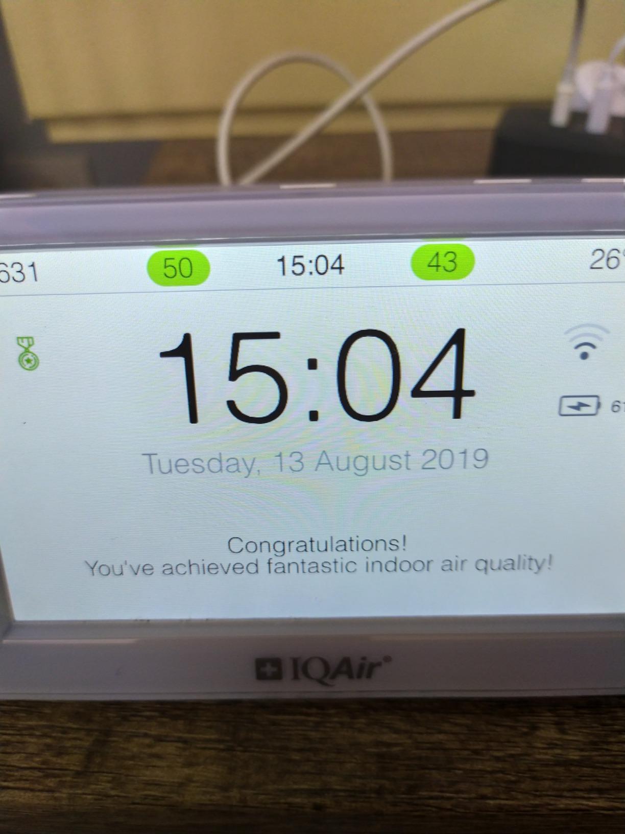 IQAir Air Quality Monitor Indoor, Swiss Design, Professional Grade, Detects PM2.5, CO2, AQI, Temperature, Humidity, Indoor Air Quality Real-Time Air Quality & Forecasting, Historic Data customer photo 2