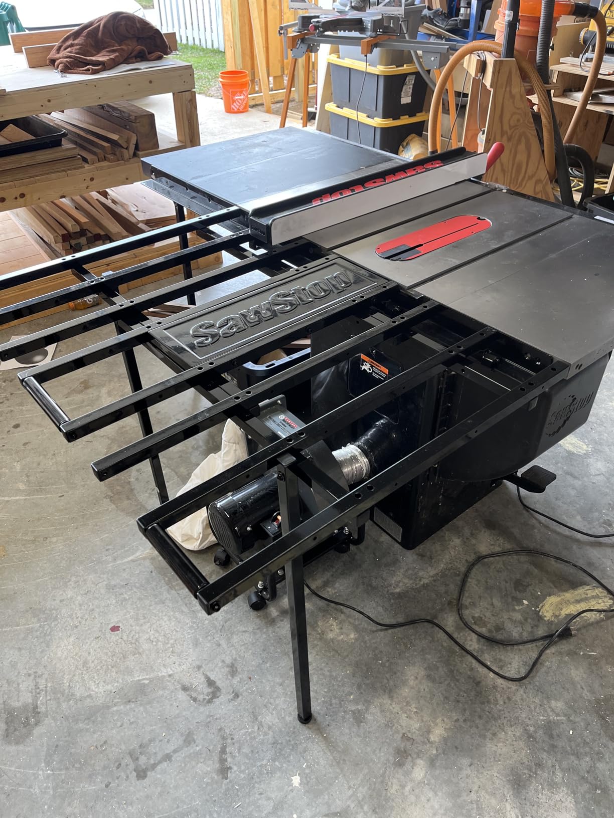 SawStop TSA-FOT Folding Outfeed Table customer photo 1