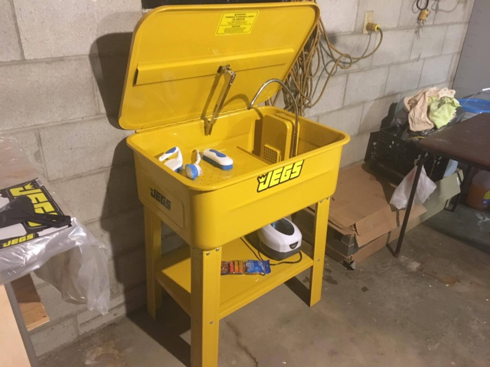 Parts Washer [20-Gallon Tank] | Solvent Capacity: 12-Gallon, 110V/60Hz, Overall Size: 30 in. L x 21 in. W x 34.500 H, 57 lbs, Pump Output: 317 gph customer photo 2