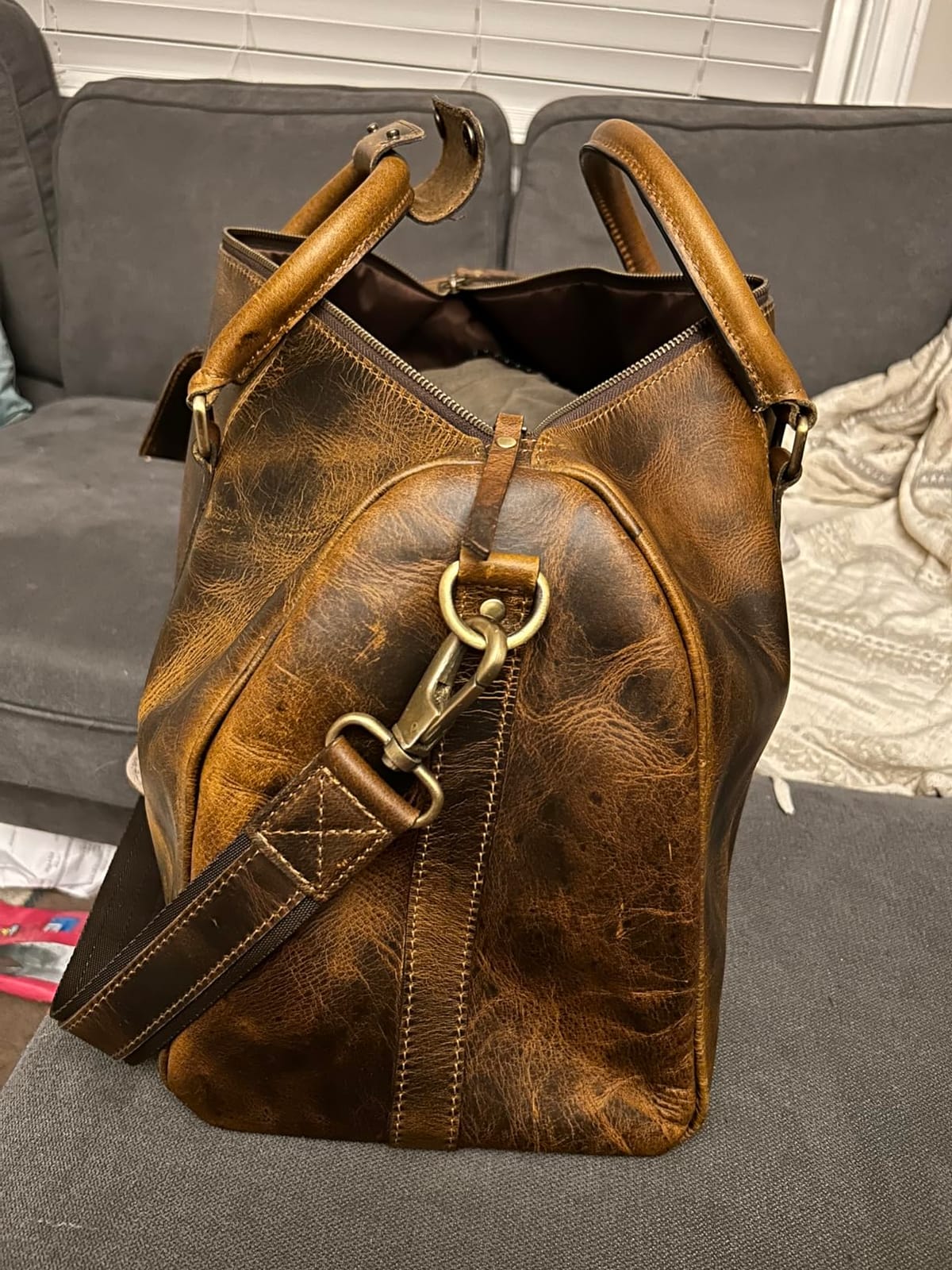 Men's Leather Travel Bag - Weekender Sports Travel Shoulder Bags Aeroplane Hand Luggage Men Duffle Bag (Large), Mulberry, L, leather duffel bag customer photo 2