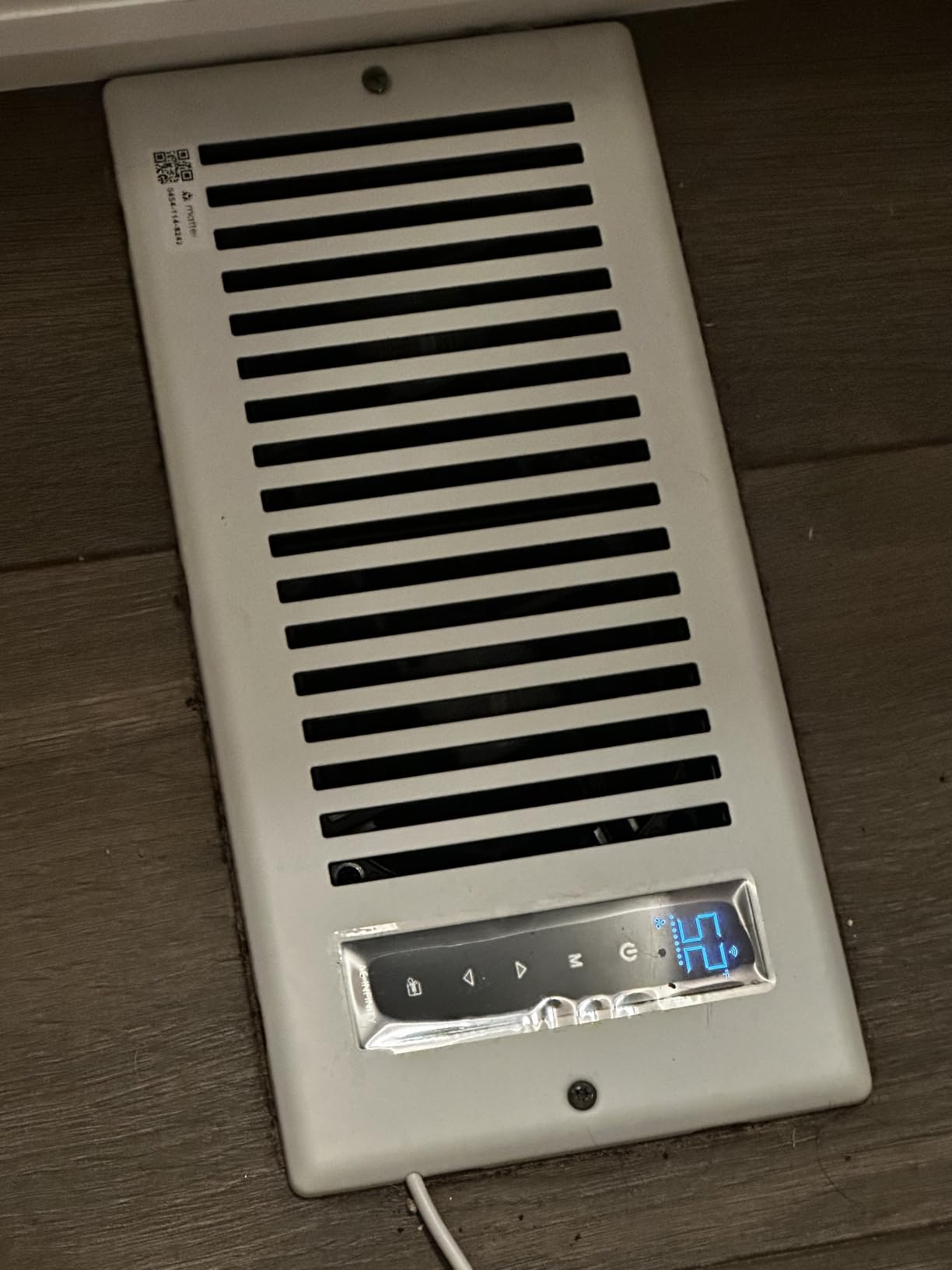 AC Infinity AIRTAP T4, White Register Booster Fan for 4x10 Openings | Automatic Open/Close Vents, Wireless LCD Temperature Controller, WiFi App, Quiet 10-Speeds, Smart Home customer photo 2