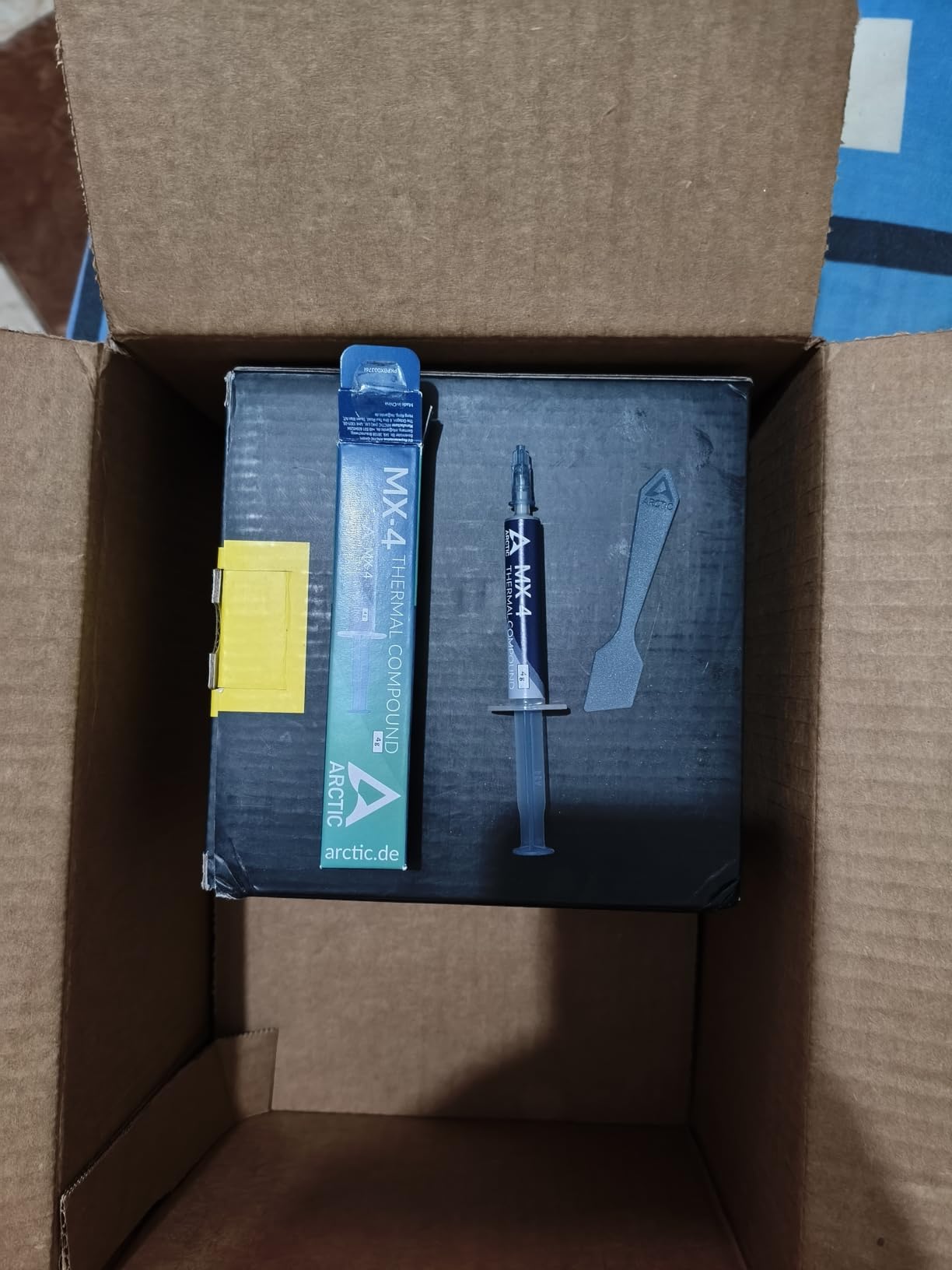 ARCTIC MX-4 (incl. Spatula, 4 g) - Premium Performance Thermal Paste customer photo 1