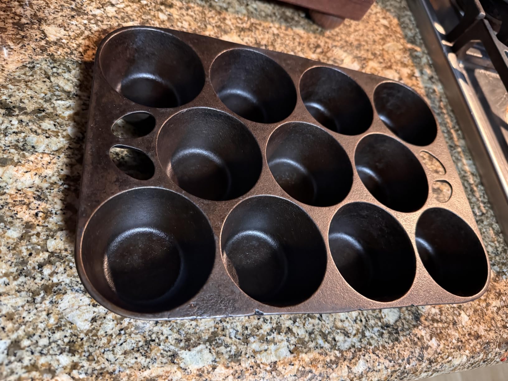 CARON & DOUCET - Ultimate Cast Iron Set: Seasoning Oil, Cleaning Soap & Restoring Scrub | 100% Plant-Based & Best for Cleaning Care, Washing, Restoring & Seasoning Skillets, Pans & Grills! customer photo 1