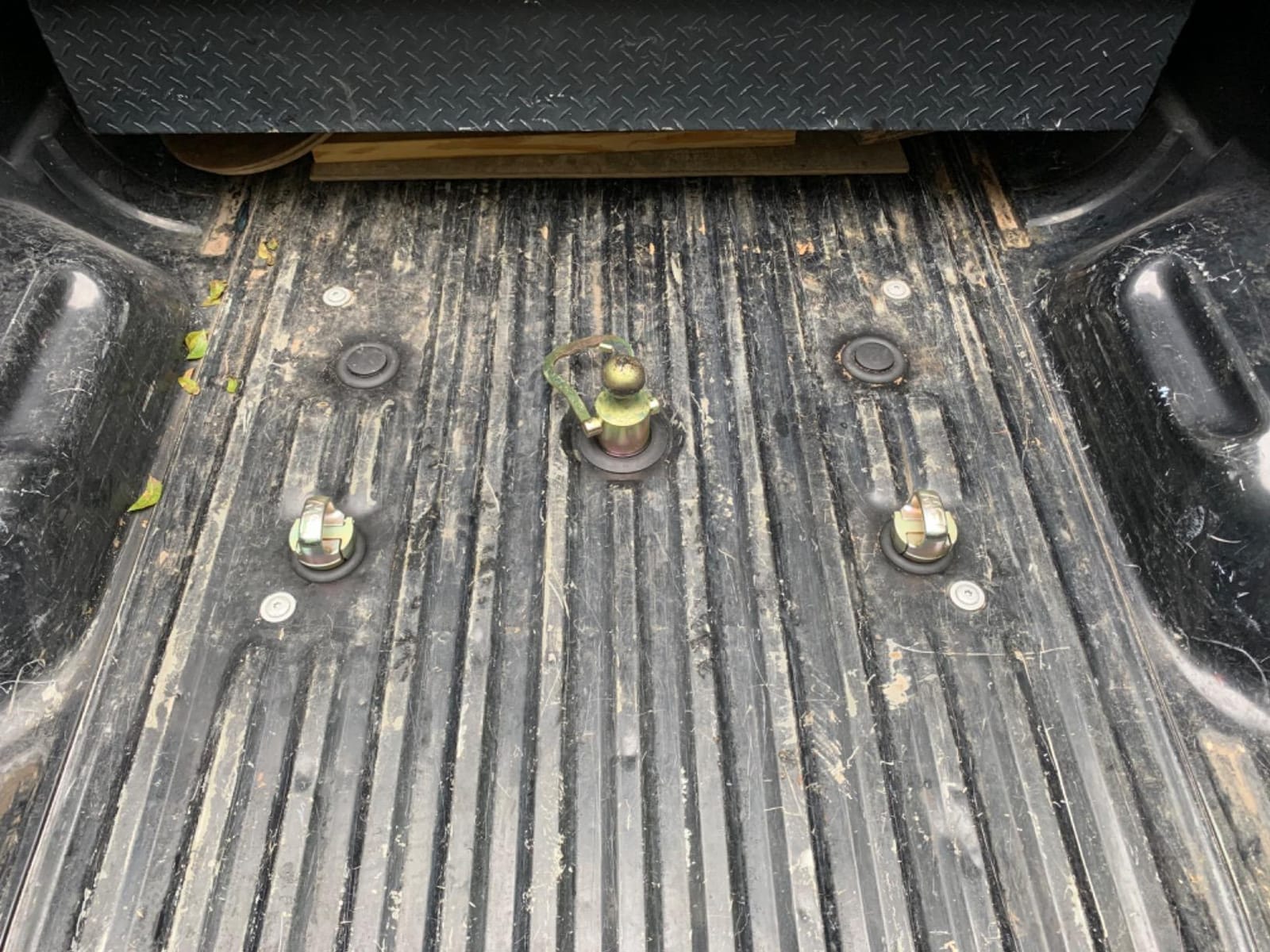 B&W Trailer Hitches American-Made OEM Gooseneck Ball & Safety Chain Kit for Ford, GM, Nissan - GNXA2061 customer photo 2