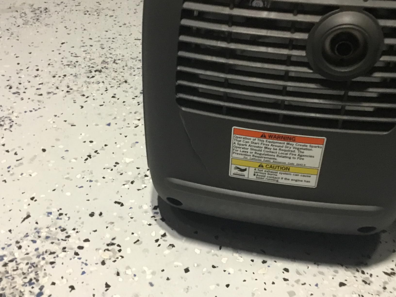 Honda EU2200i Companion 2200 Watt Inverter Generator (EU2200ITAN1) - Super Quiet 120V Gas Powered Portable Generator for Camping or RV Backup Power Supply, Up to 8.1 Hour Run Time customer photo 2