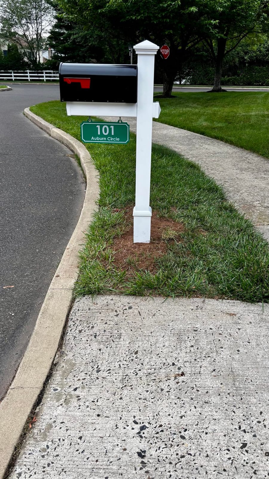 4Ever Products White Vinyl Mailbox Post System with Black Steel Mailbox customer photo 2